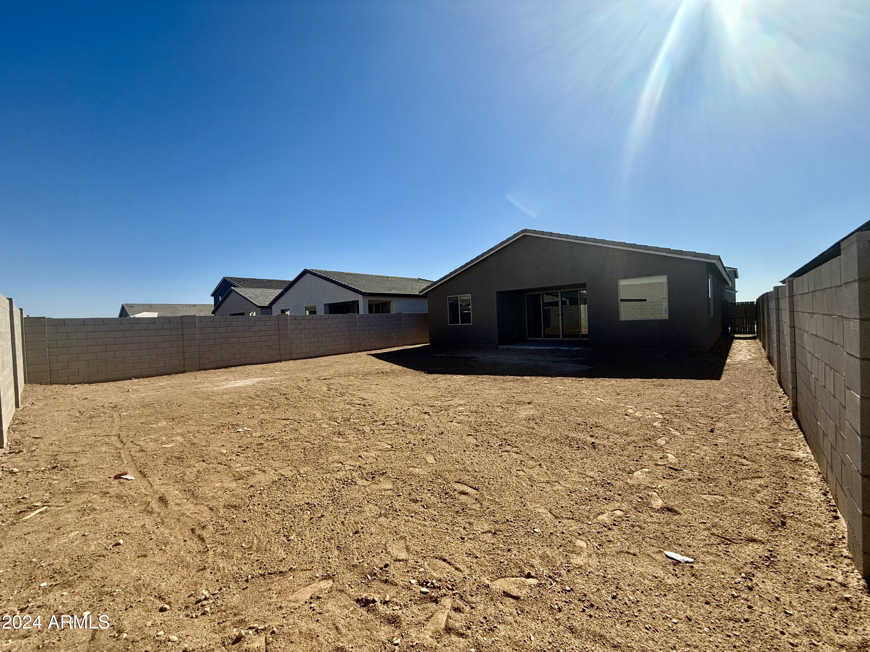 2354 E WAGON WHEEL Lane