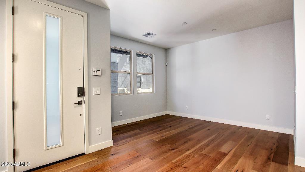 3510 N MILLER Road, 1012