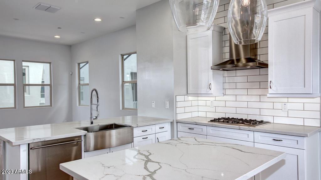 3510 N MILLER Road, 1012