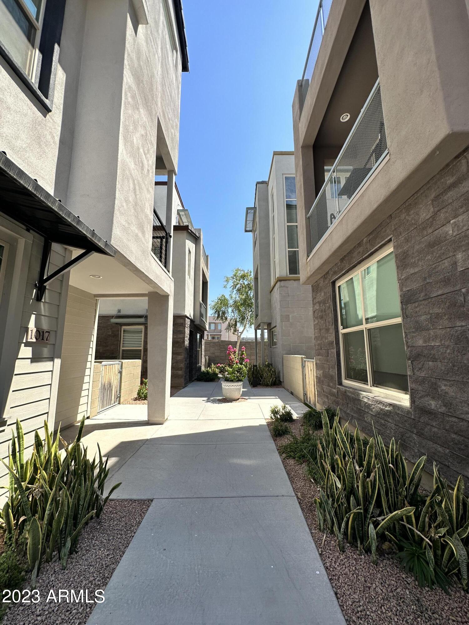 3510 N MILLER Road, 1012