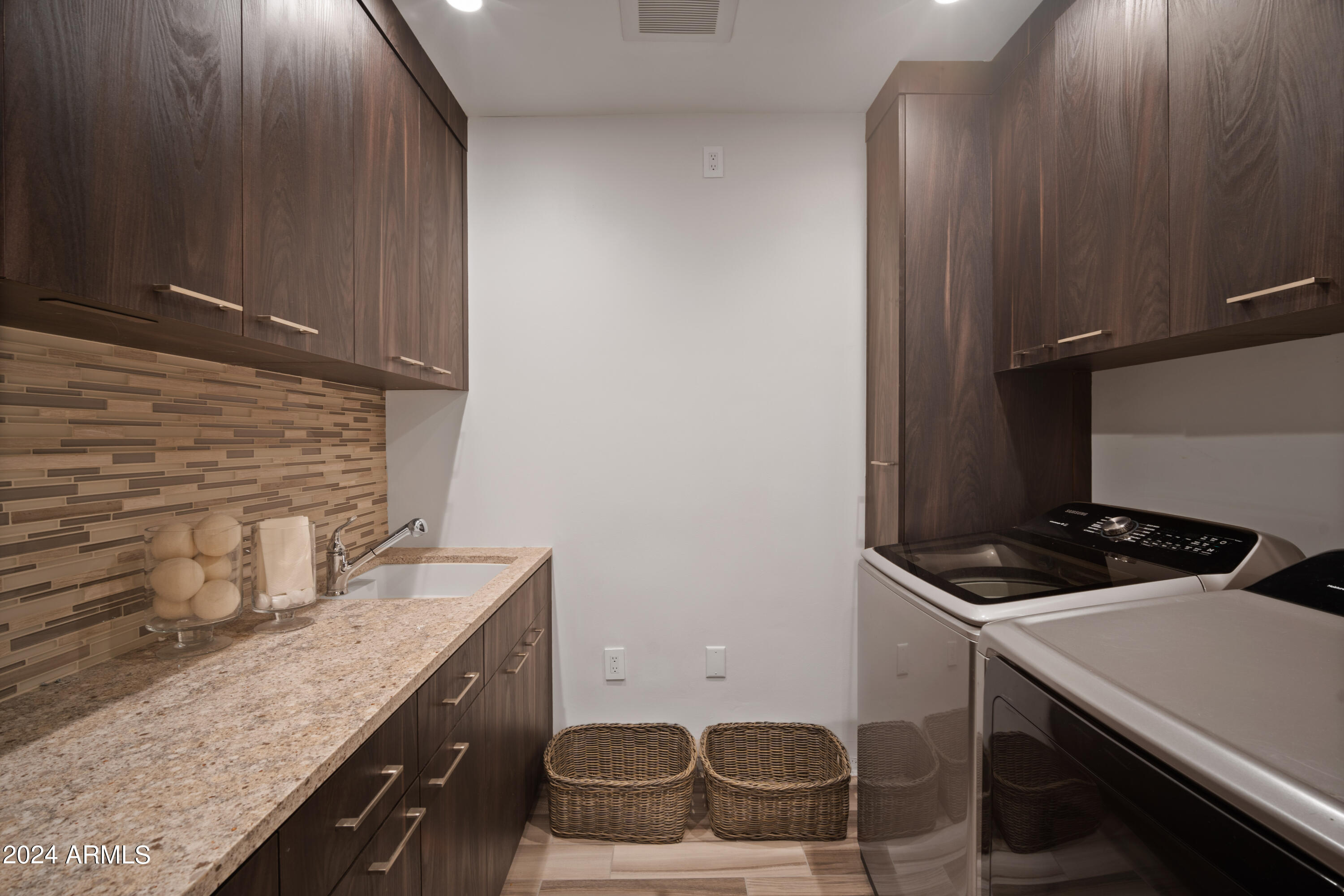6525 E Cave Creek Road Unit: Unit 4