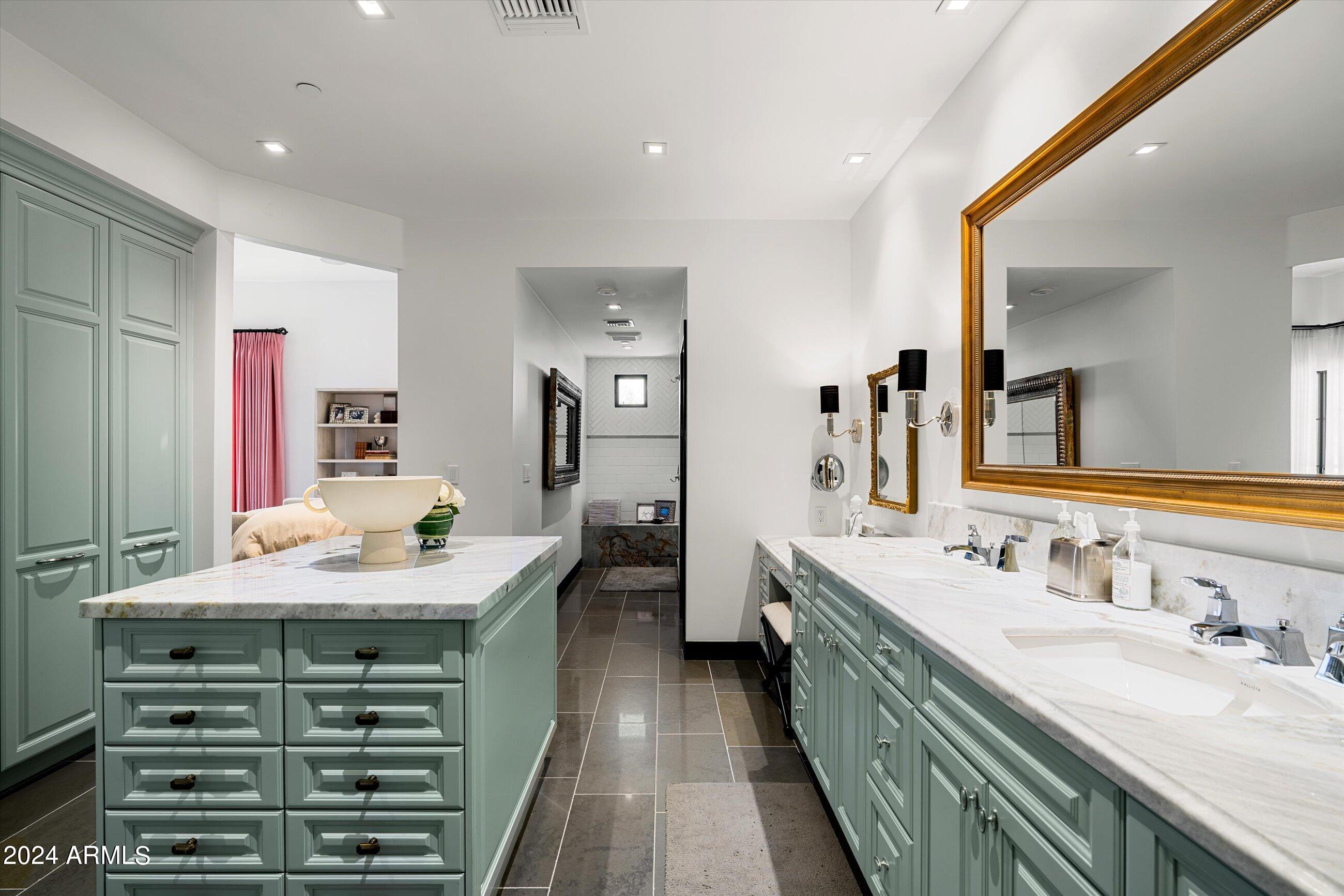 5101 N CASA BLANCA Drive 235