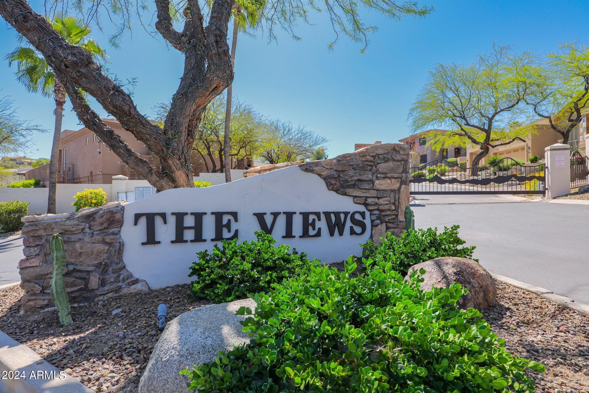 1532 E SHARON Drive