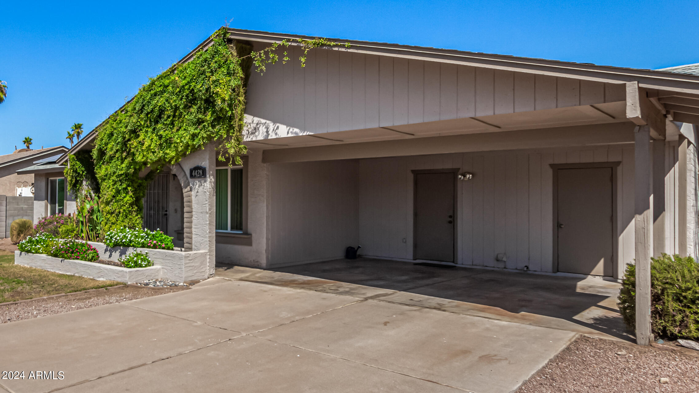 4428 E WAYLAND Road