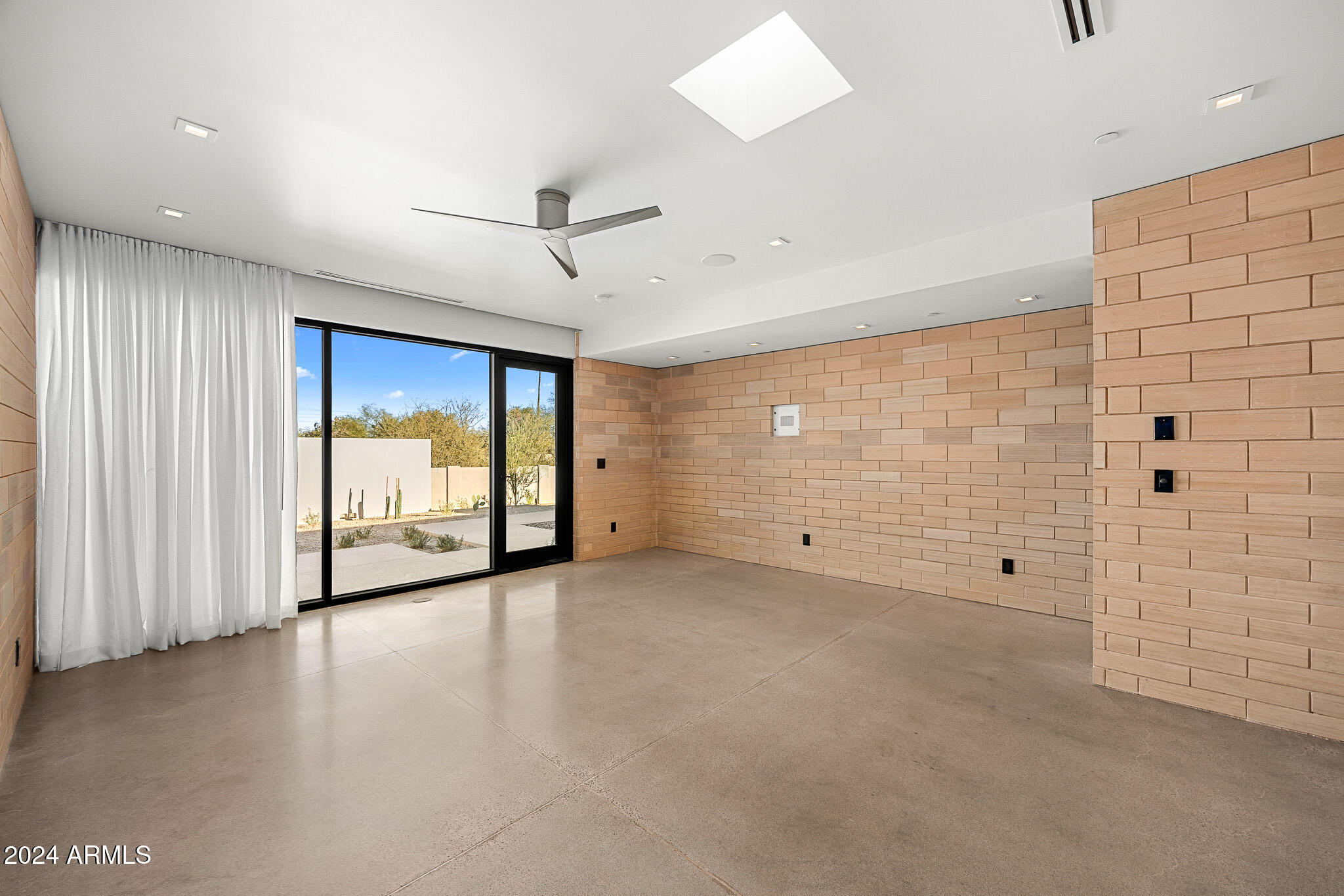 7501 E PALO VERDE Drive 8
