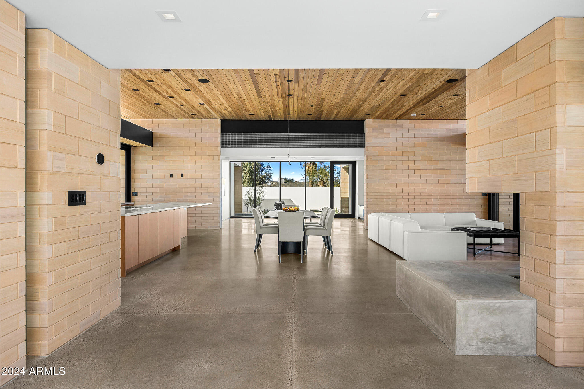 7501 E PALO VERDE Drive 8
