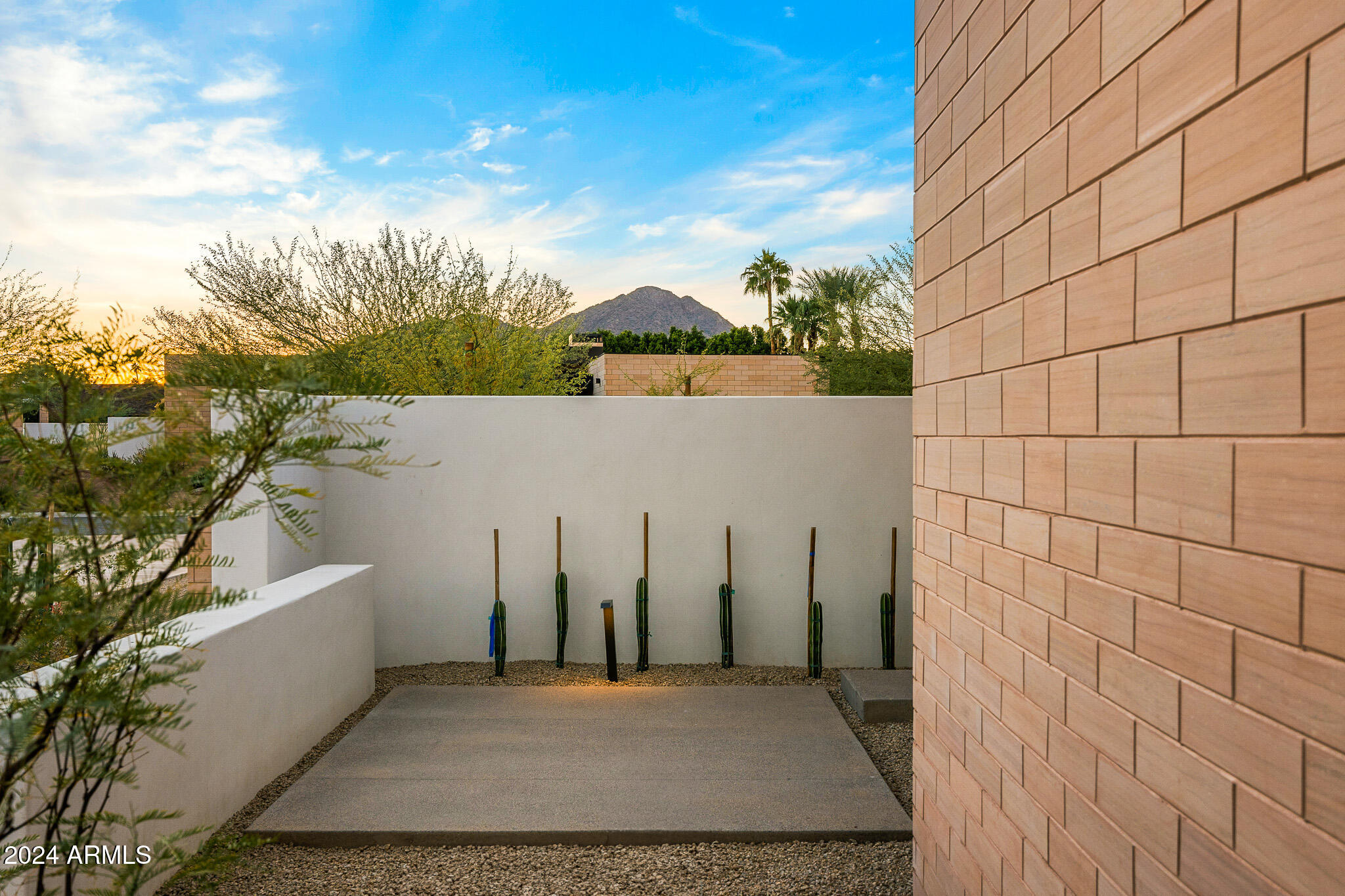 7501 E PALO VERDE Drive 8