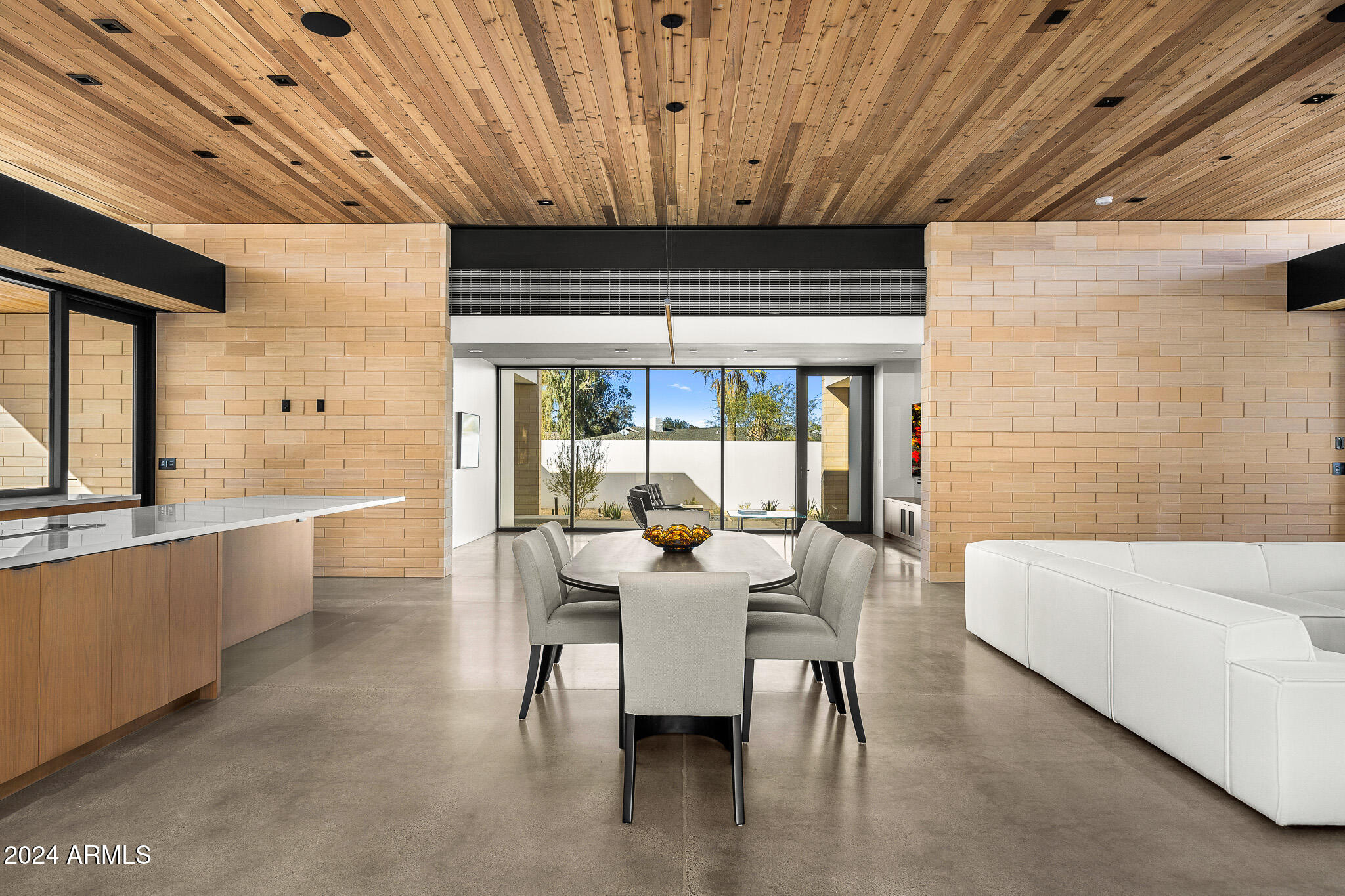 7501 E PALO VERDE Drive 8
