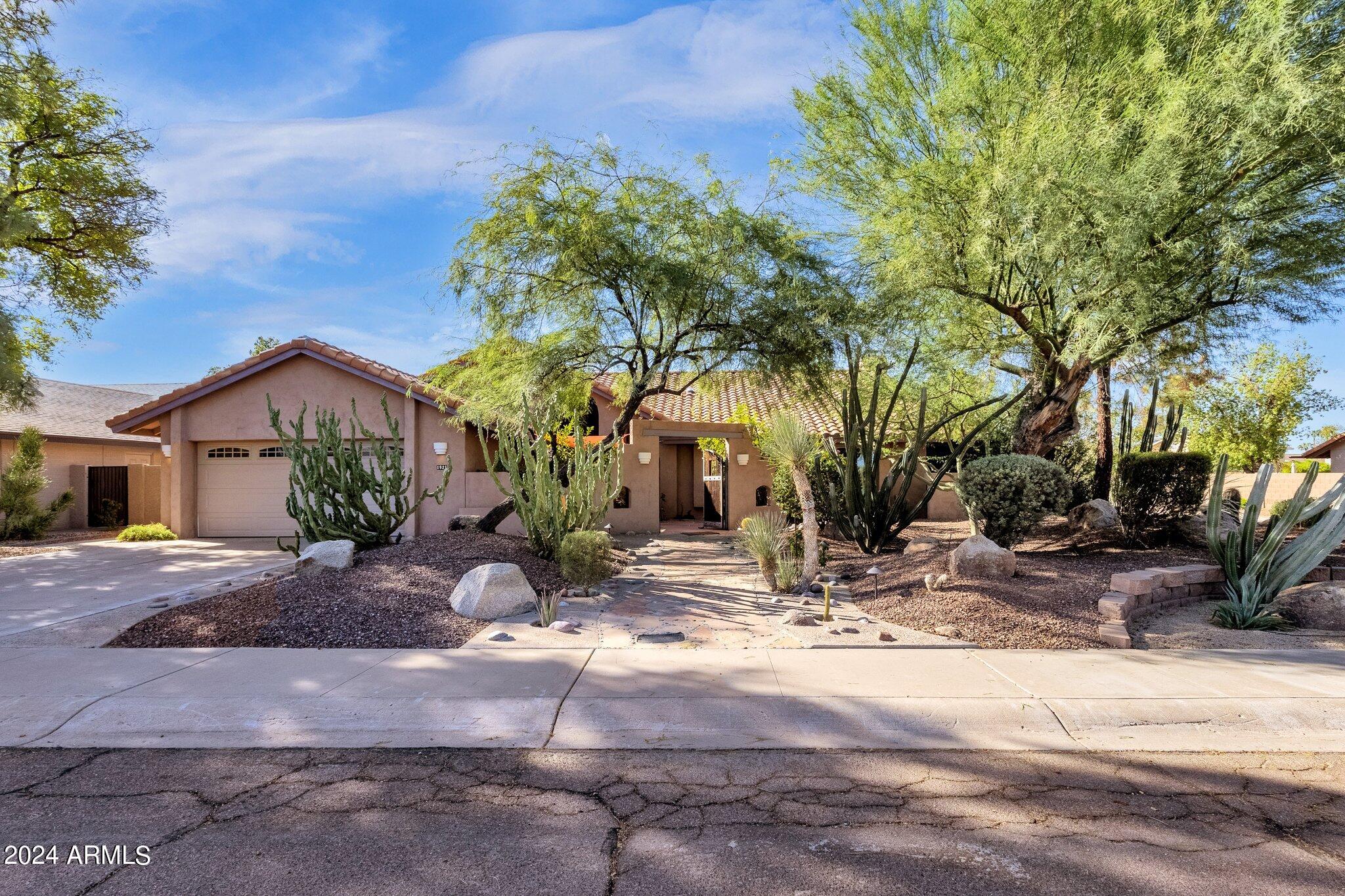 1921 E GREENTREE Drive