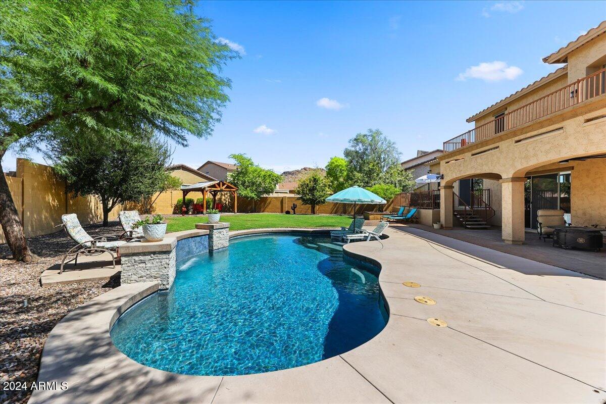 9206 W PINNACLE VISTA Drive