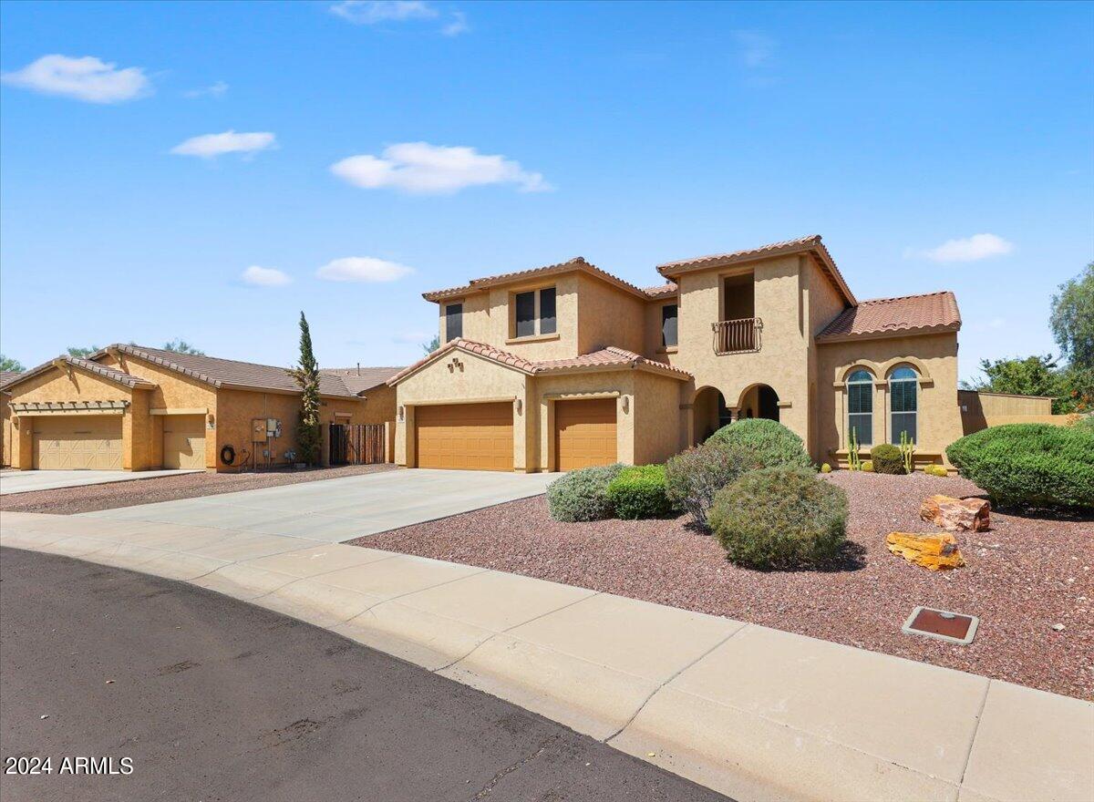 9206 W PINNACLE VISTA Drive