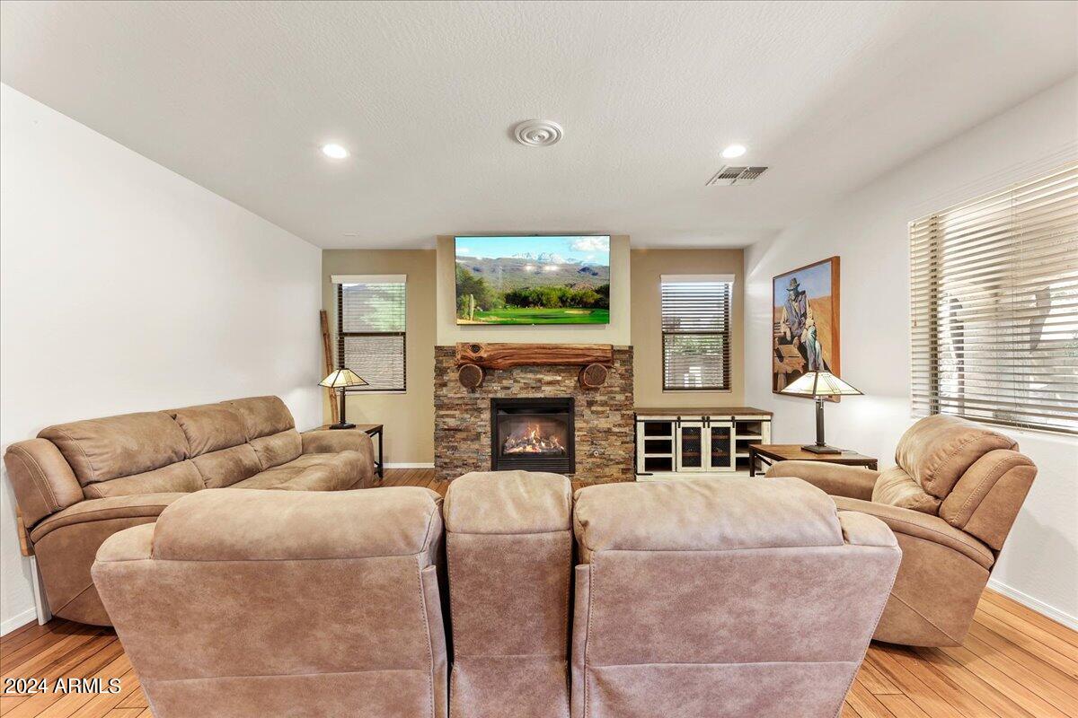 9206 W PINNACLE VISTA Drive