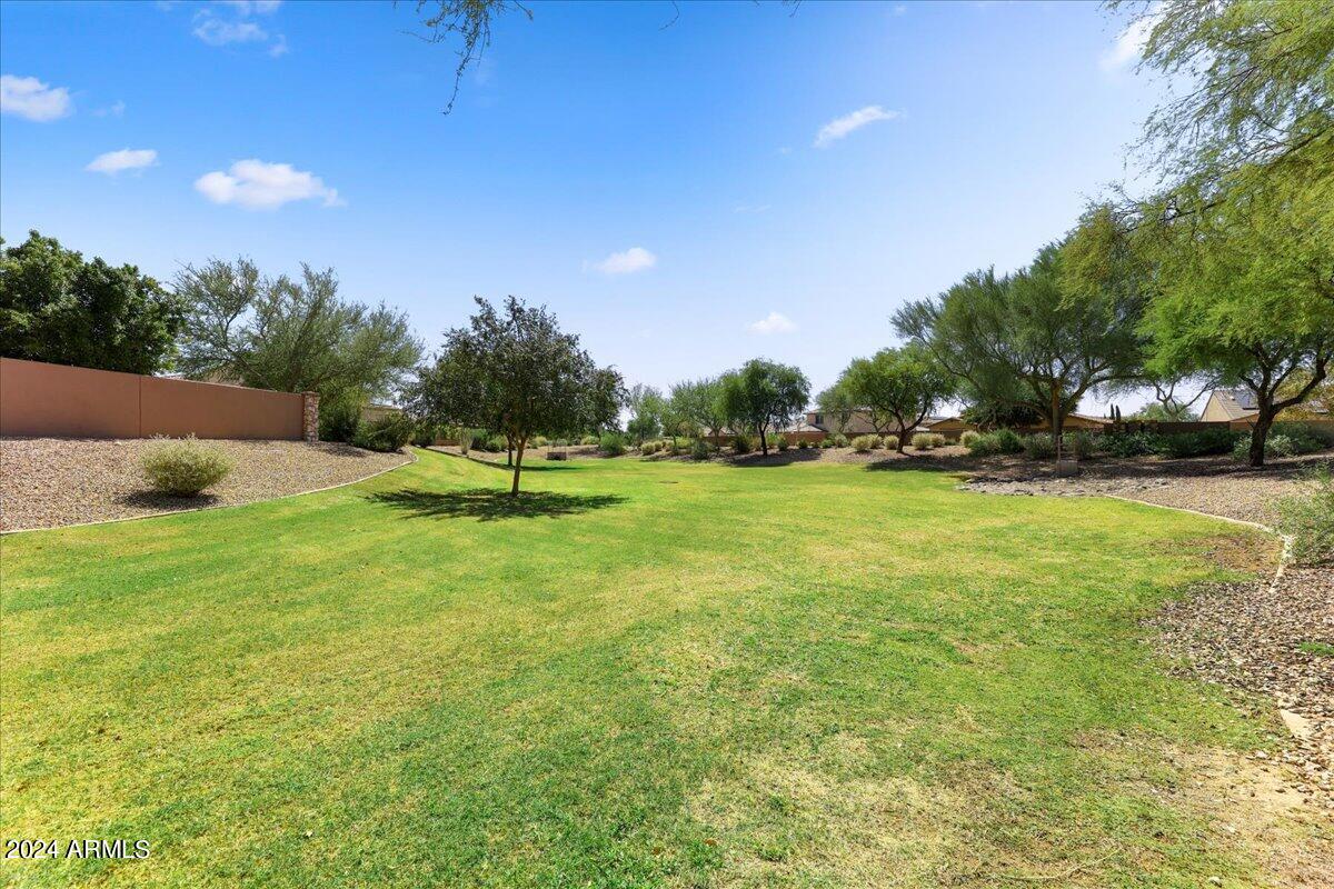 9206 W PINNACLE VISTA Drive