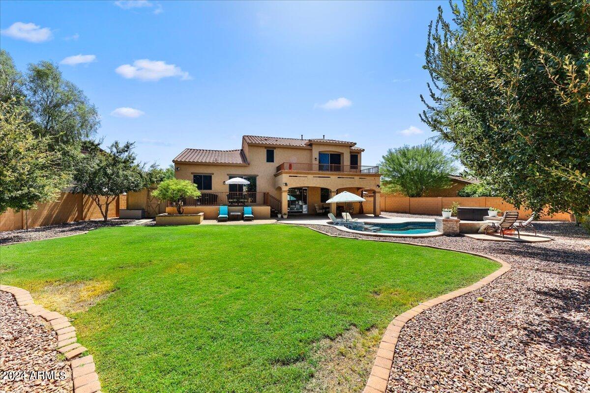 9206 W PINNACLE VISTA Drive