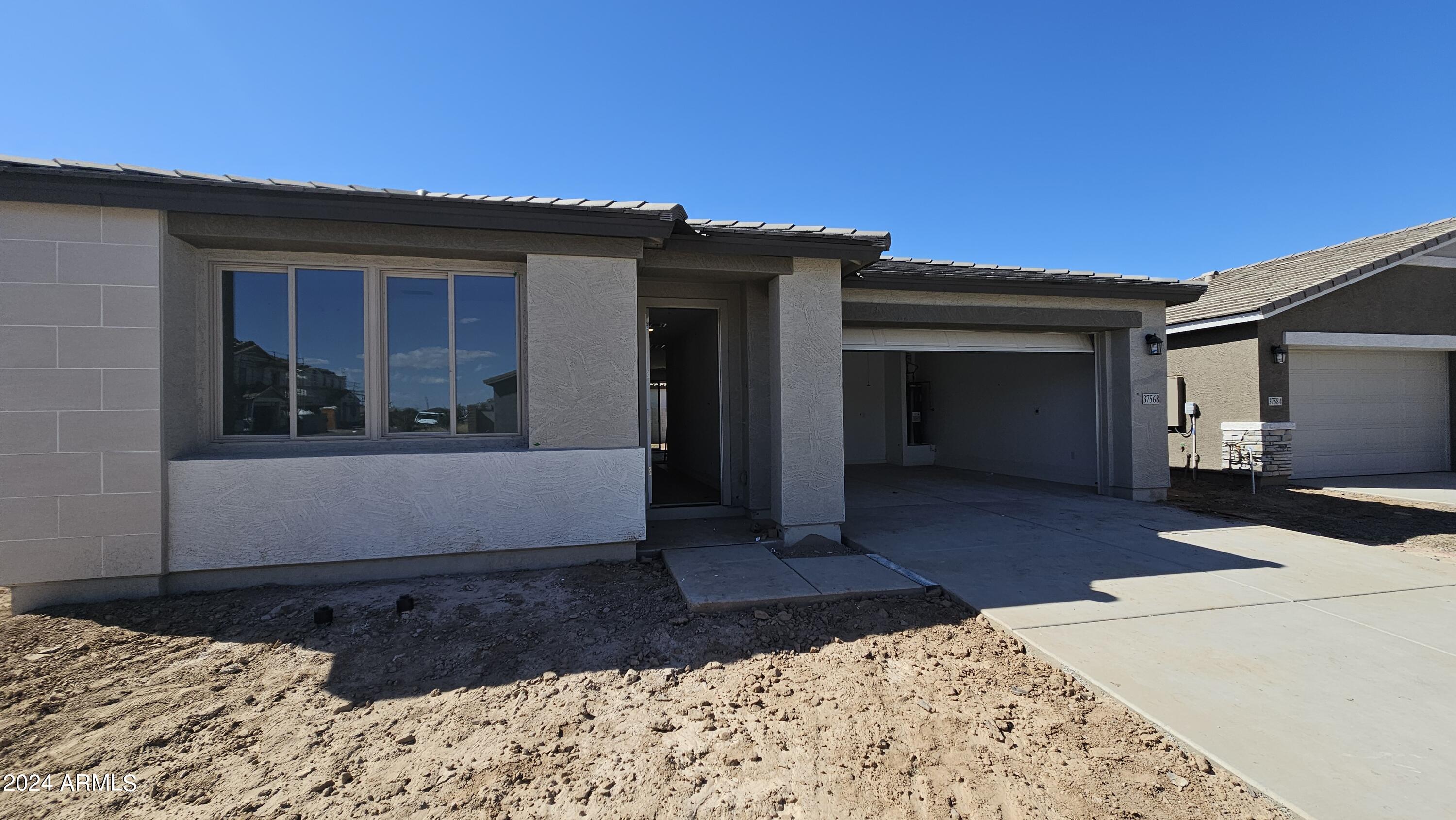 37568 N CAVERN Way