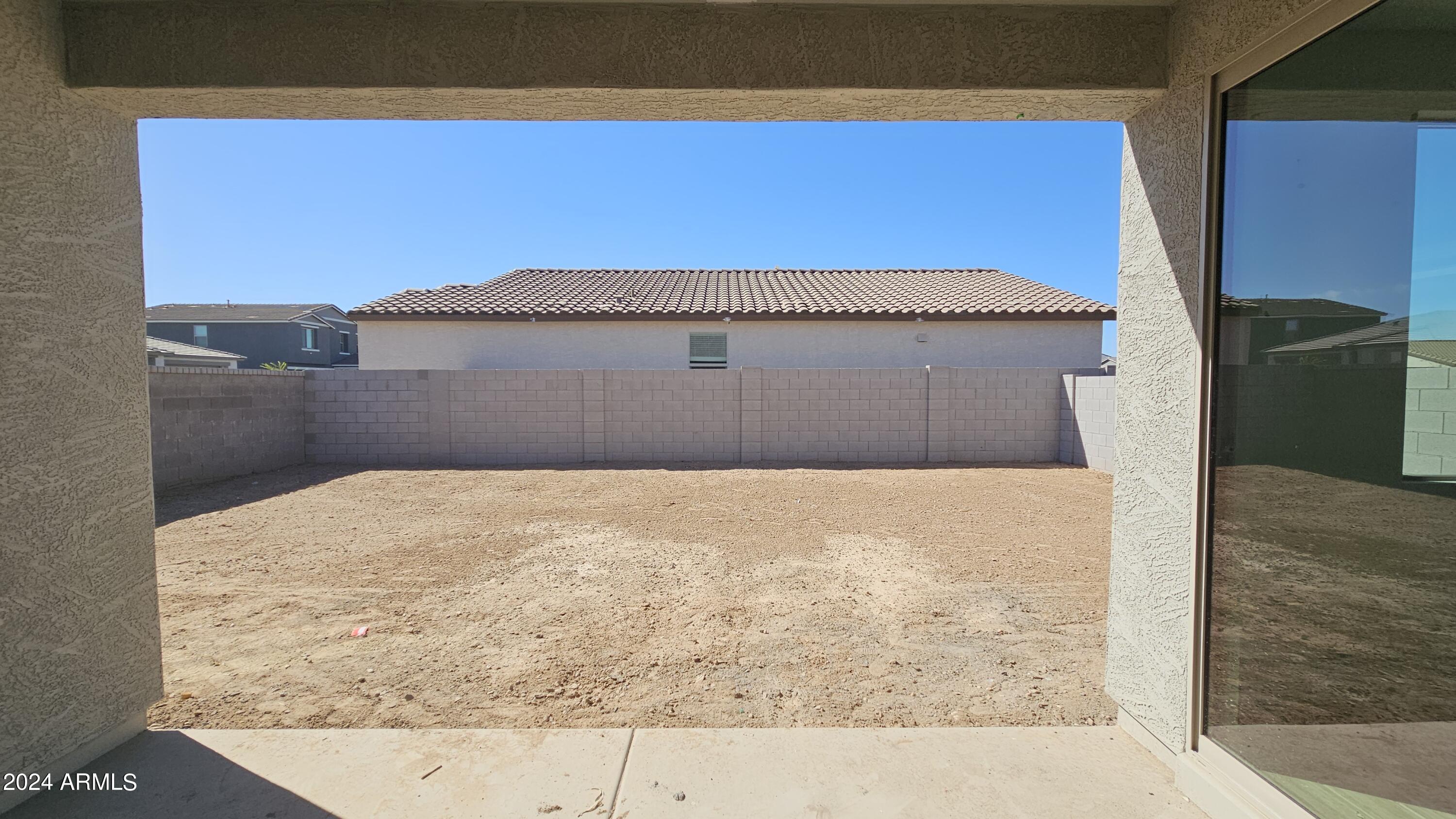 37568 N CAVERN Way