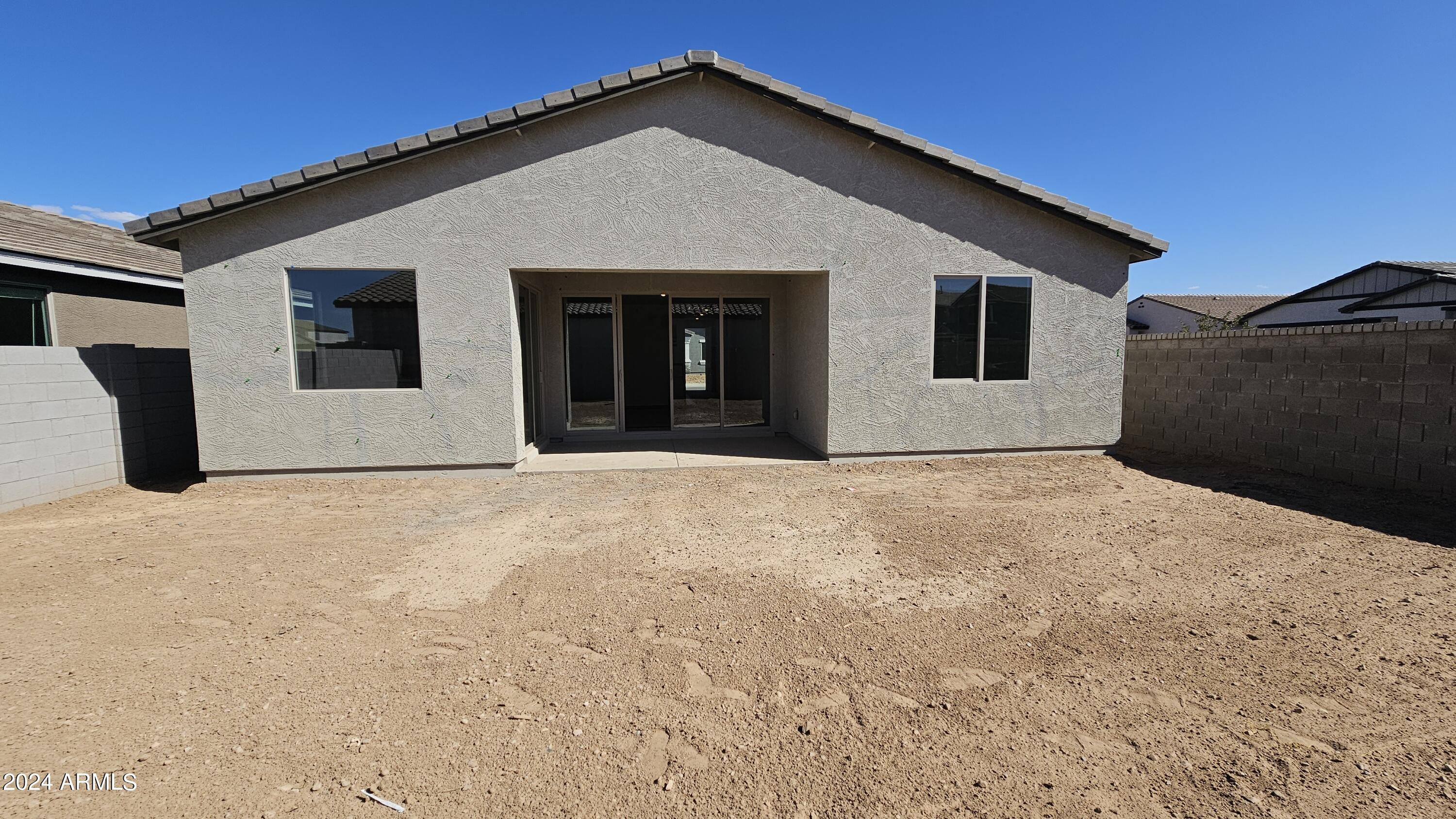37568 N CAVERN Way