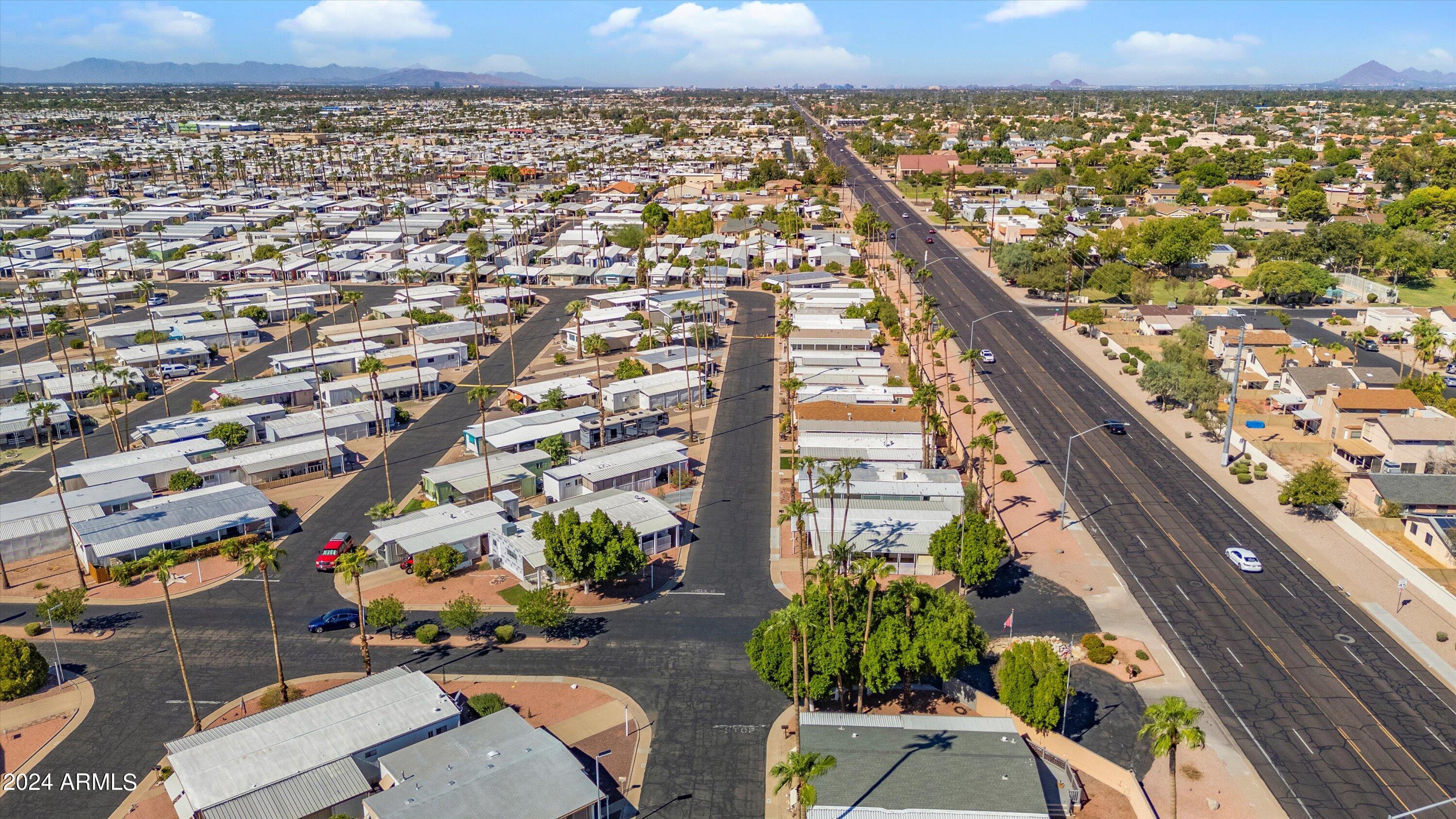 4065 E University Drive, 256