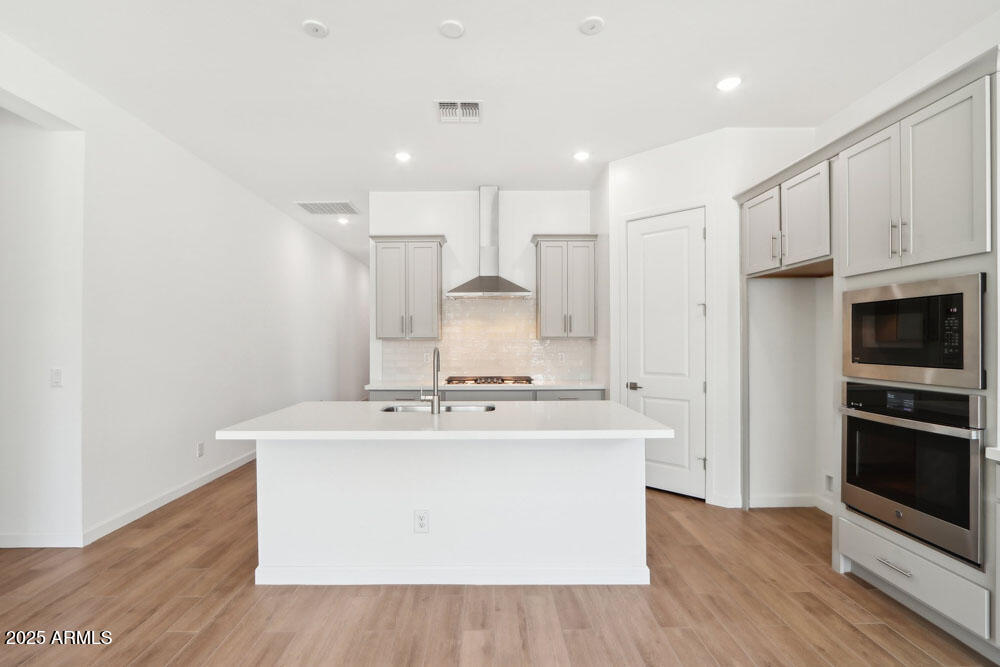 22717 E LORDS Way