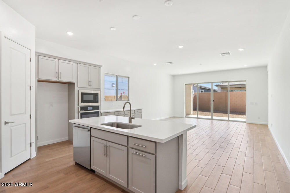 22717 E LORDS Way