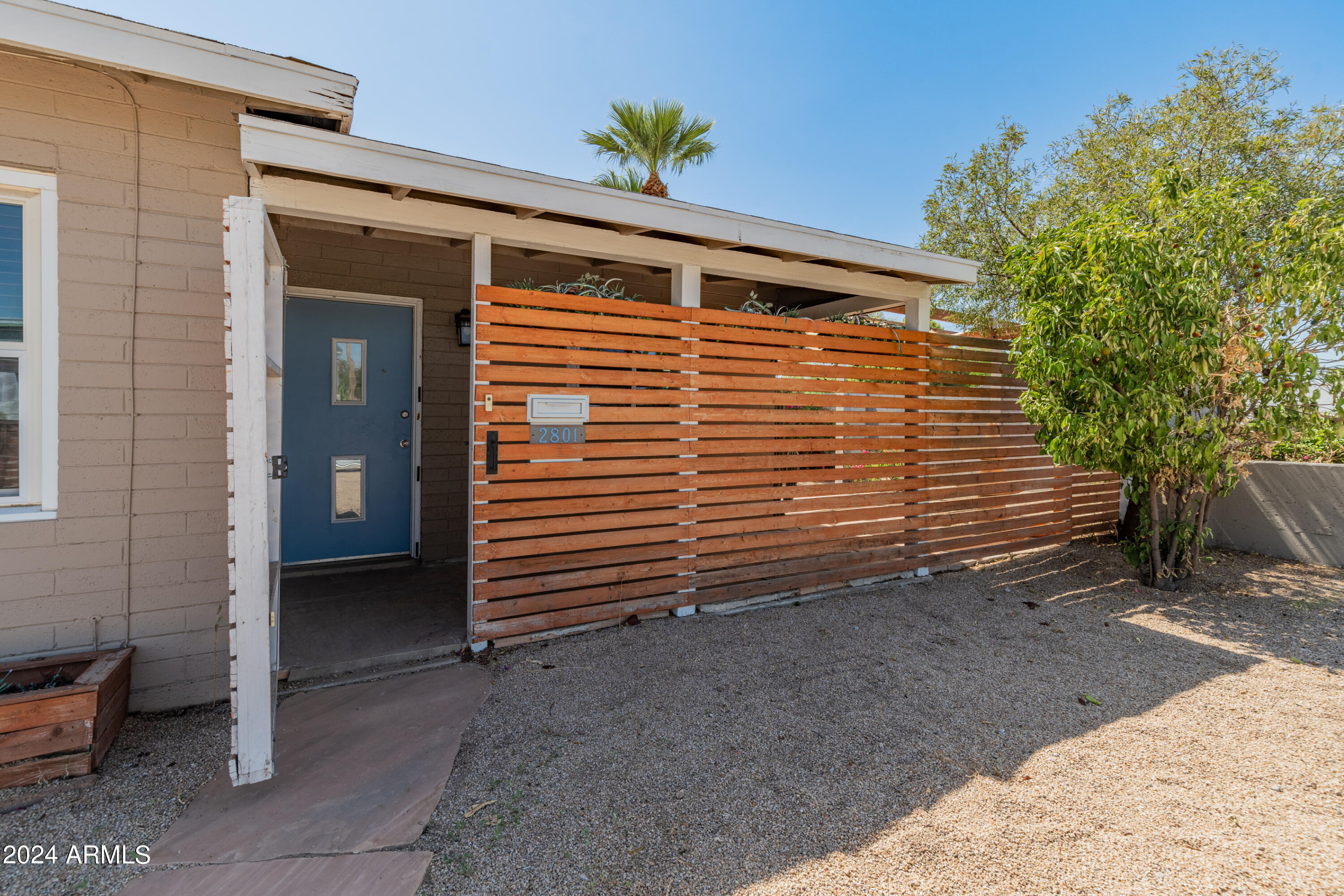 2801 E OSBORN Road