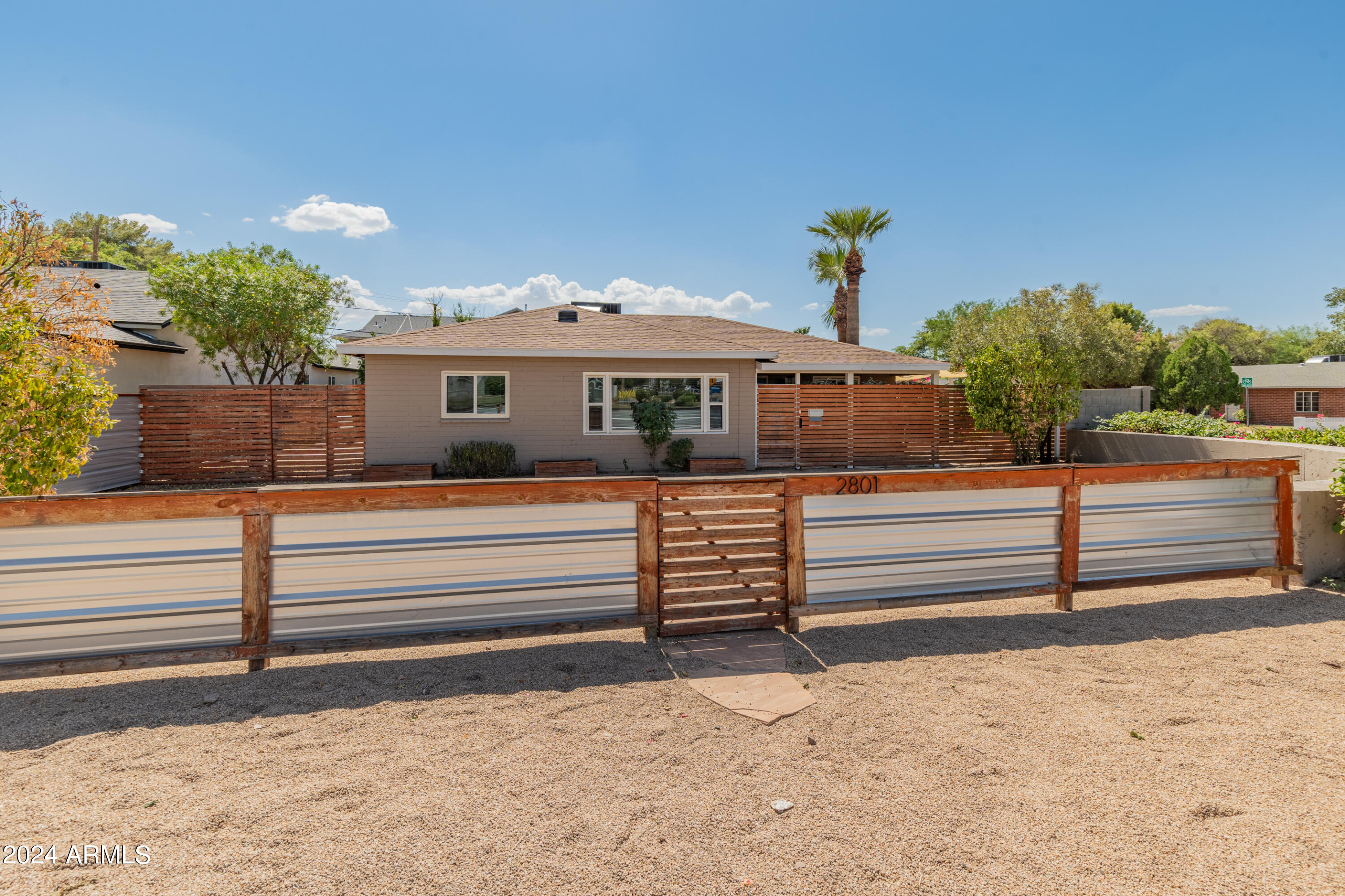 2801 E OSBORN Road