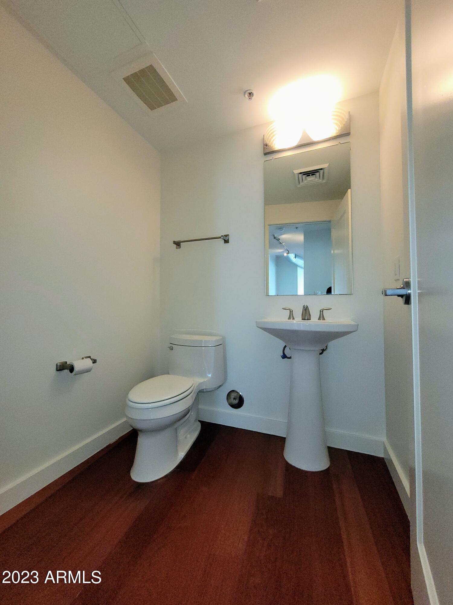 310 S 4TH Street 806