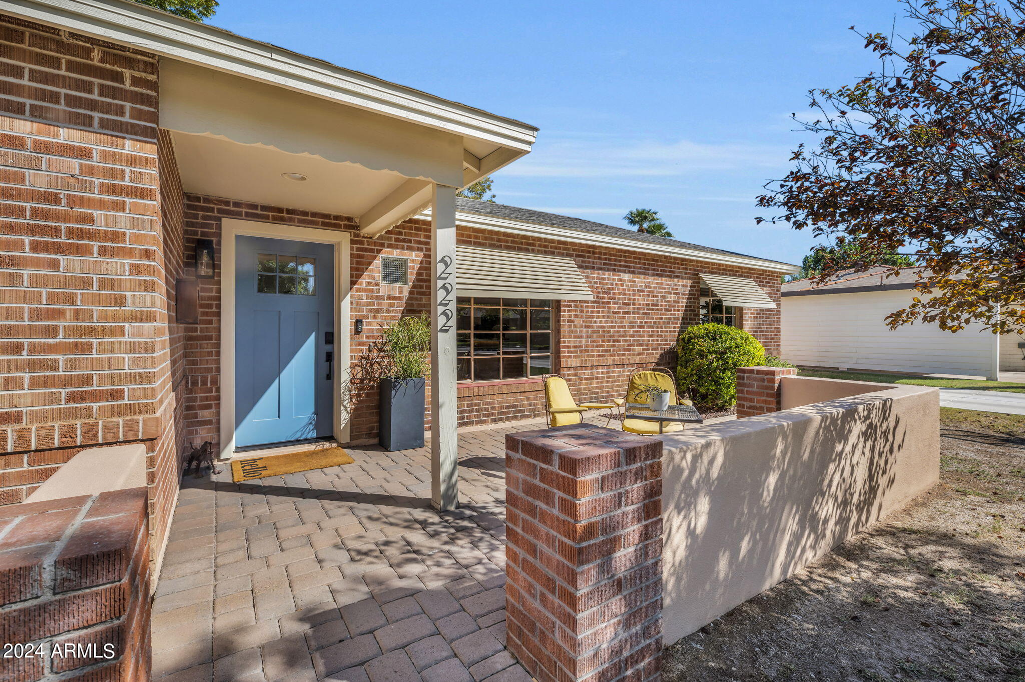 222 E ORANGE Drive