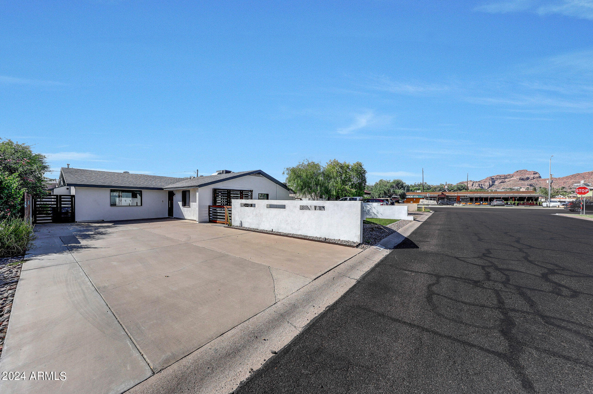 4038 N 49TH Street