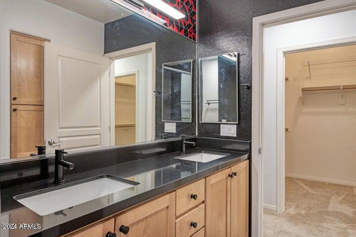 2989 N 44TH Street 3009