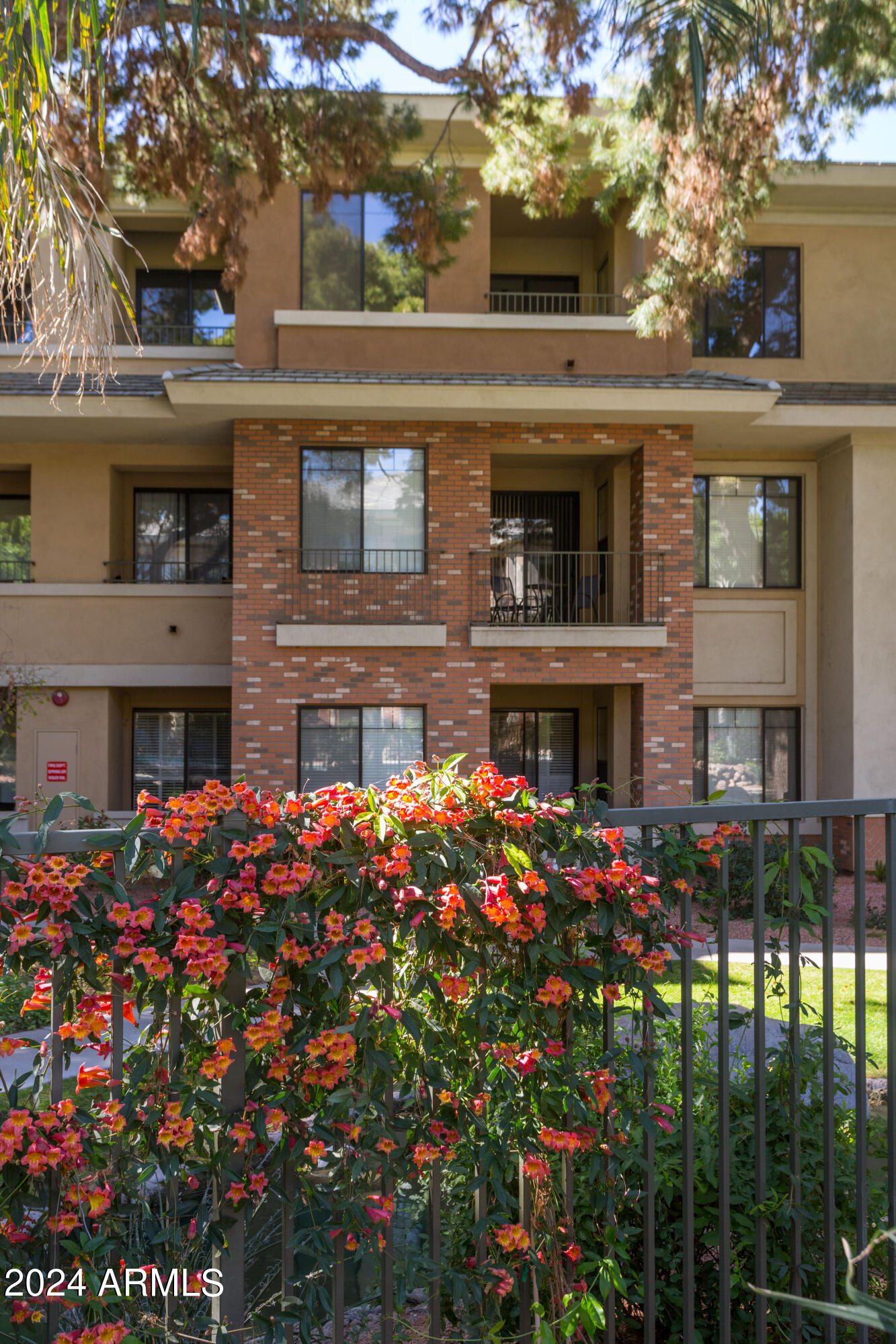 2989 N 44TH Street 3009