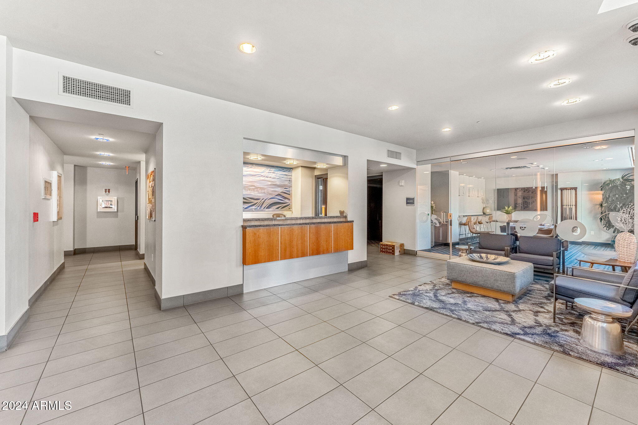 140 E RIO SALADO Parkway, 106