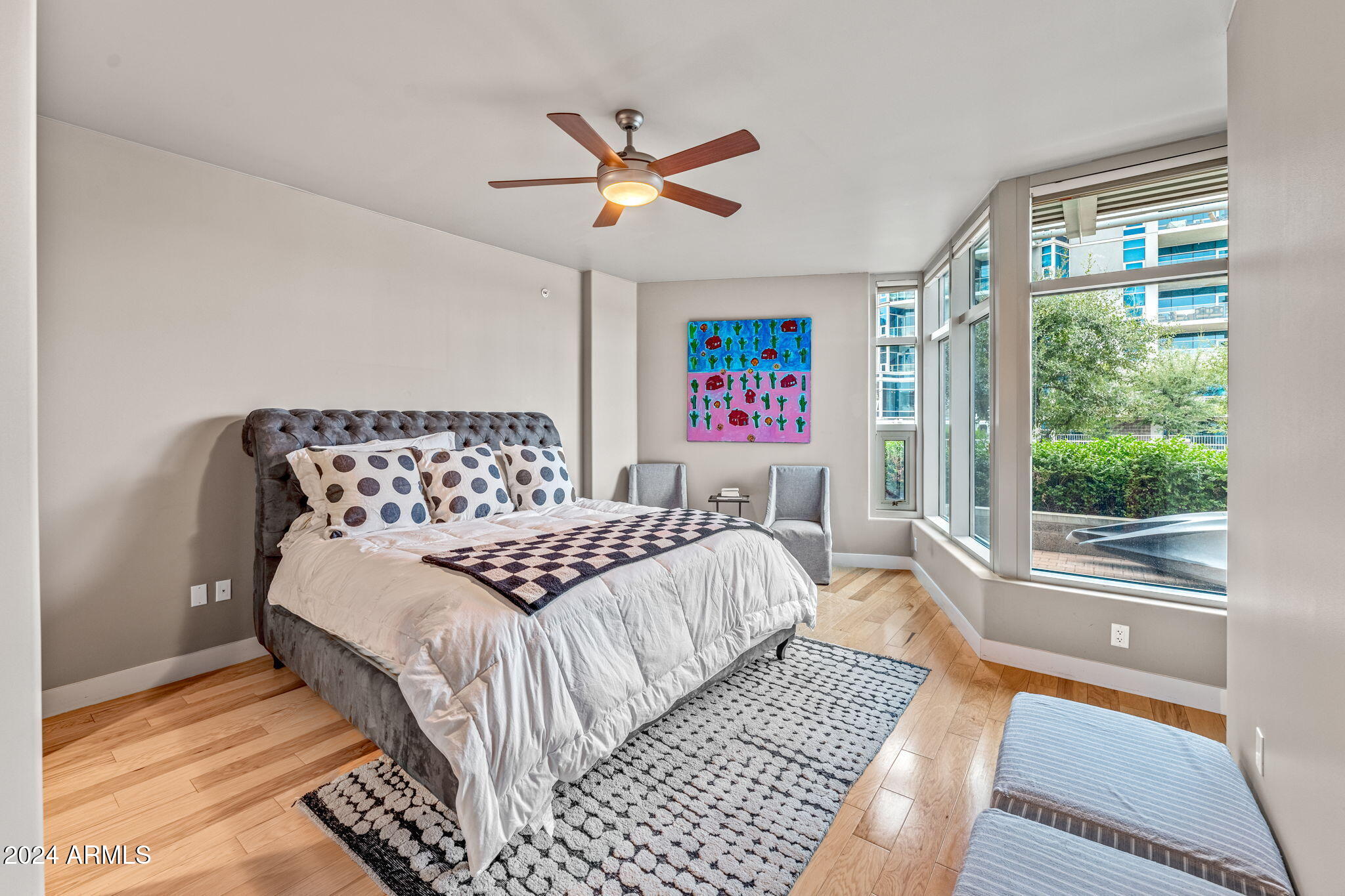 140 E RIO SALADO Parkway, 106