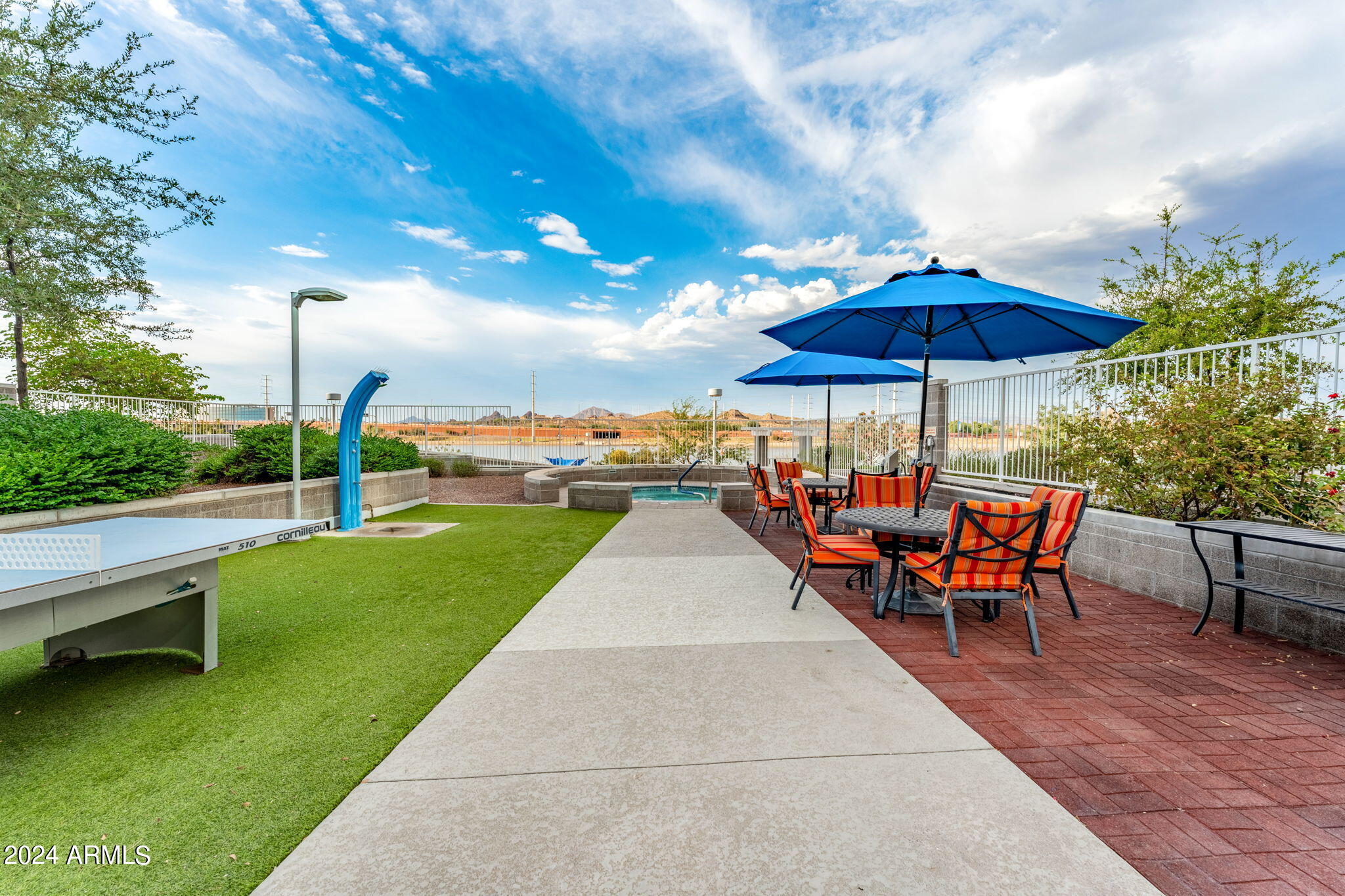 140 E RIO SALADO Parkway, 106