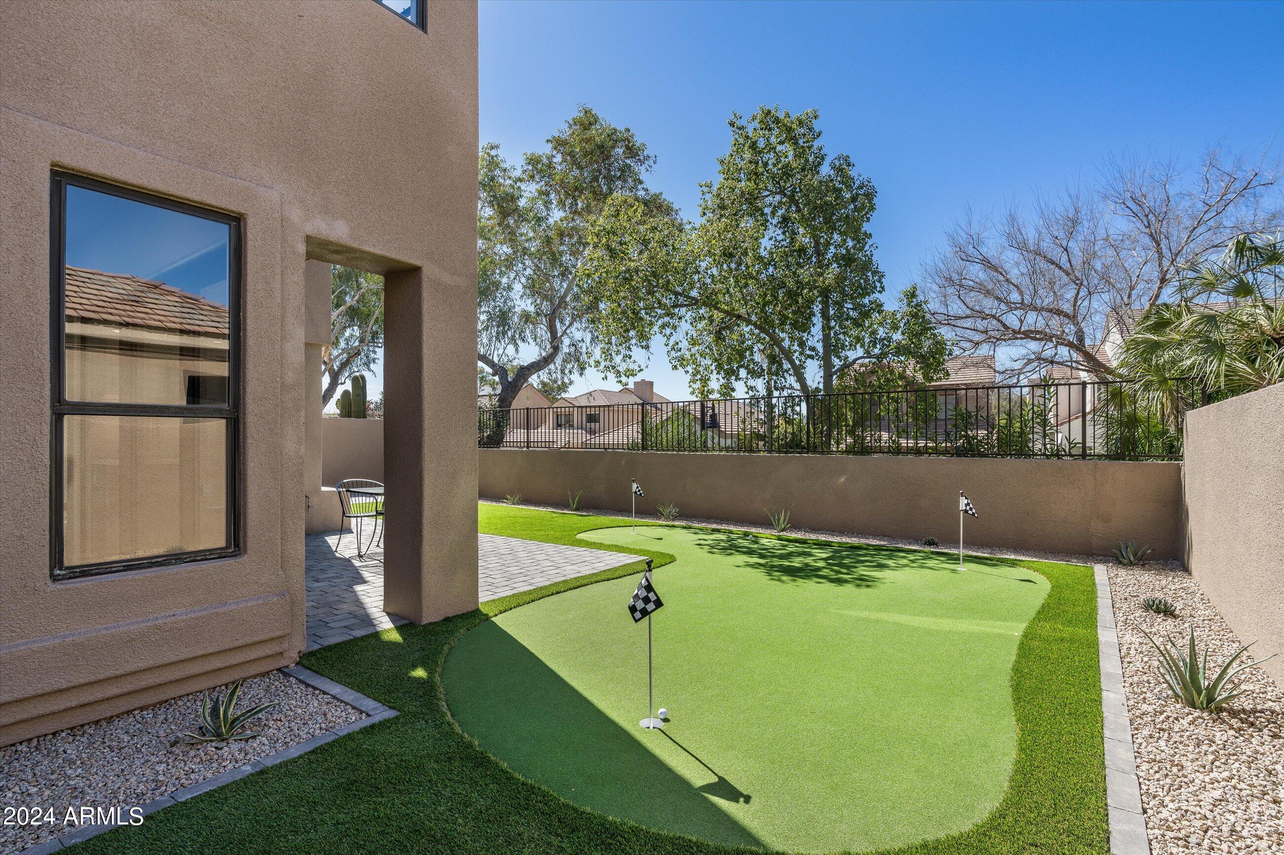 7525 E GAINEY RANCH Road 189