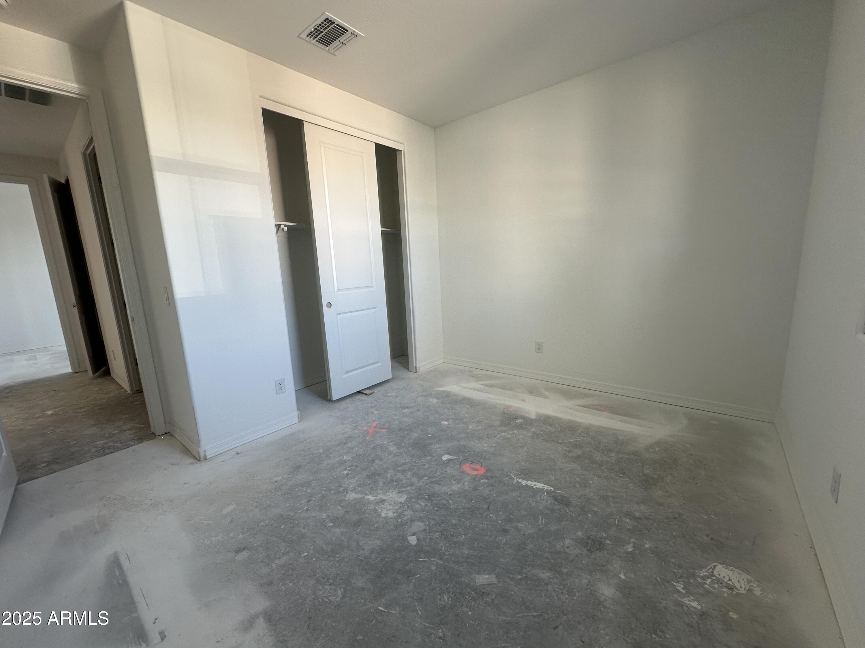 22857 E ROUNDUP Way