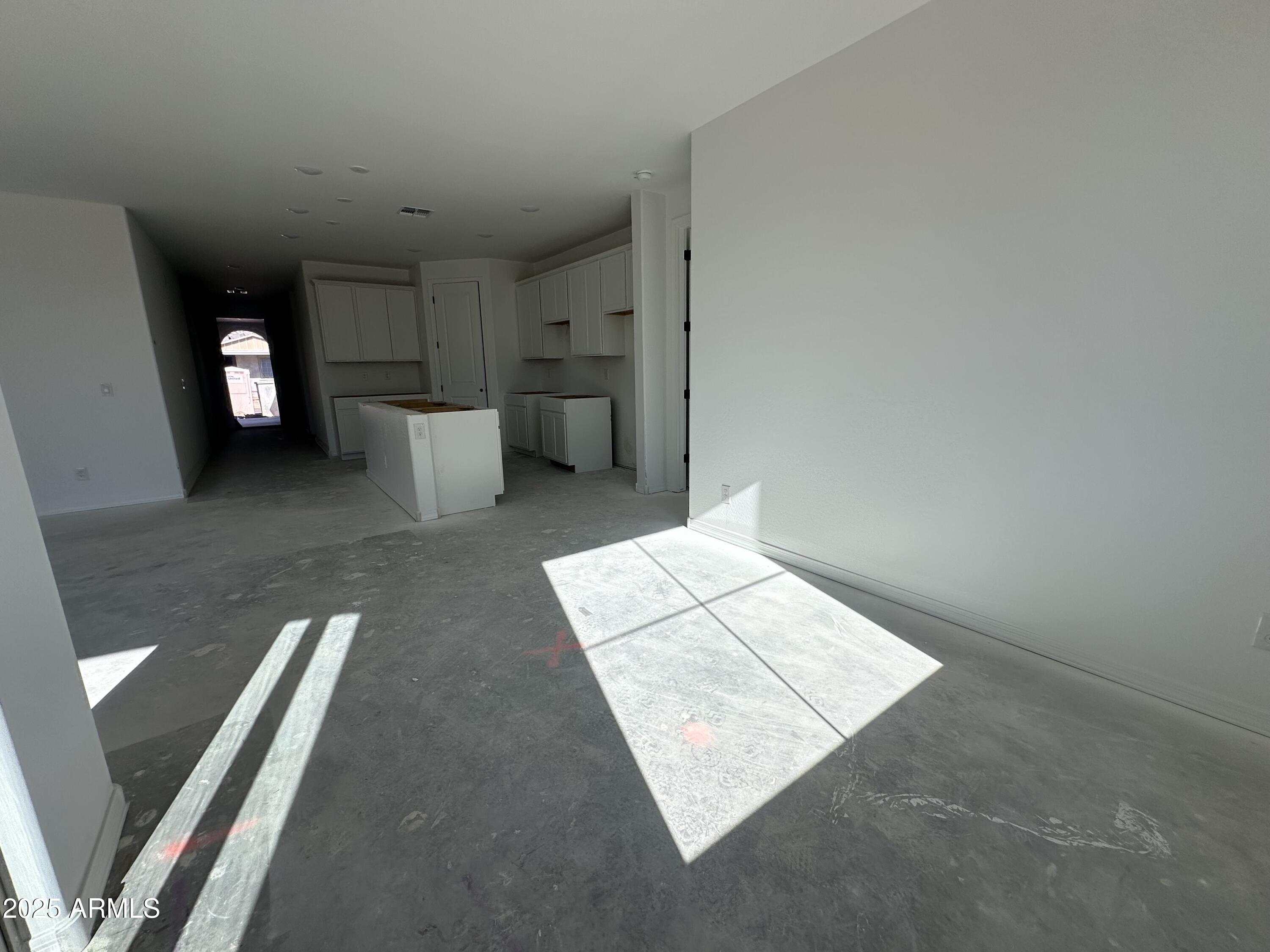 22857 E ROUNDUP Way