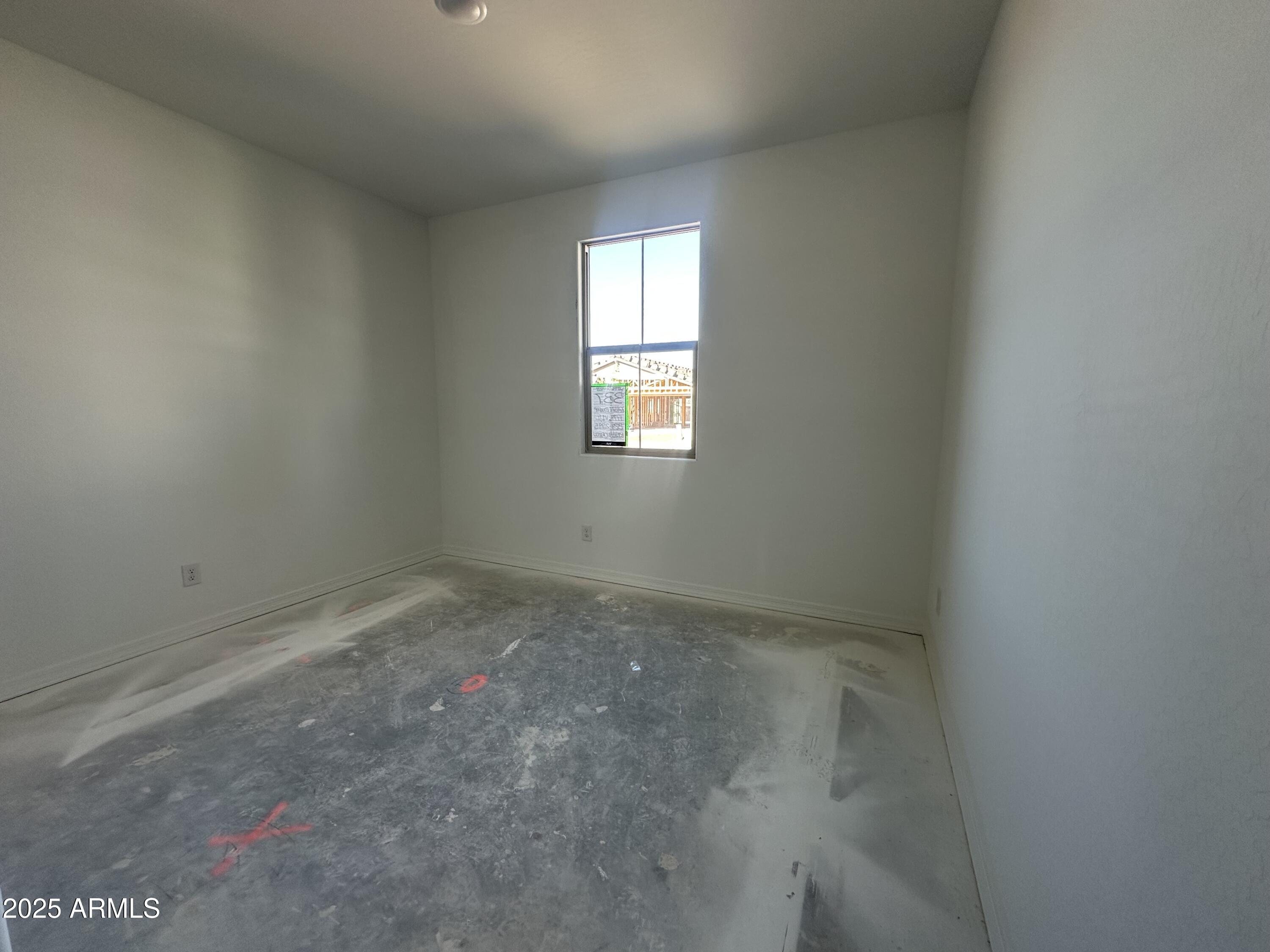 22857 E ROUNDUP Way