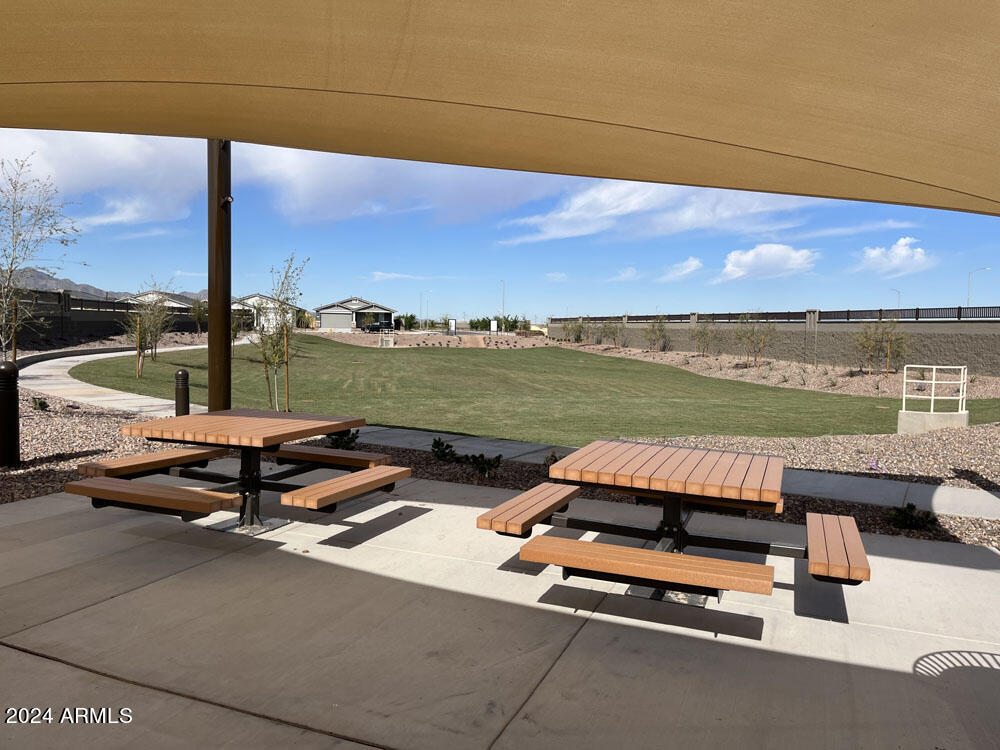 5529 W PASEO Way