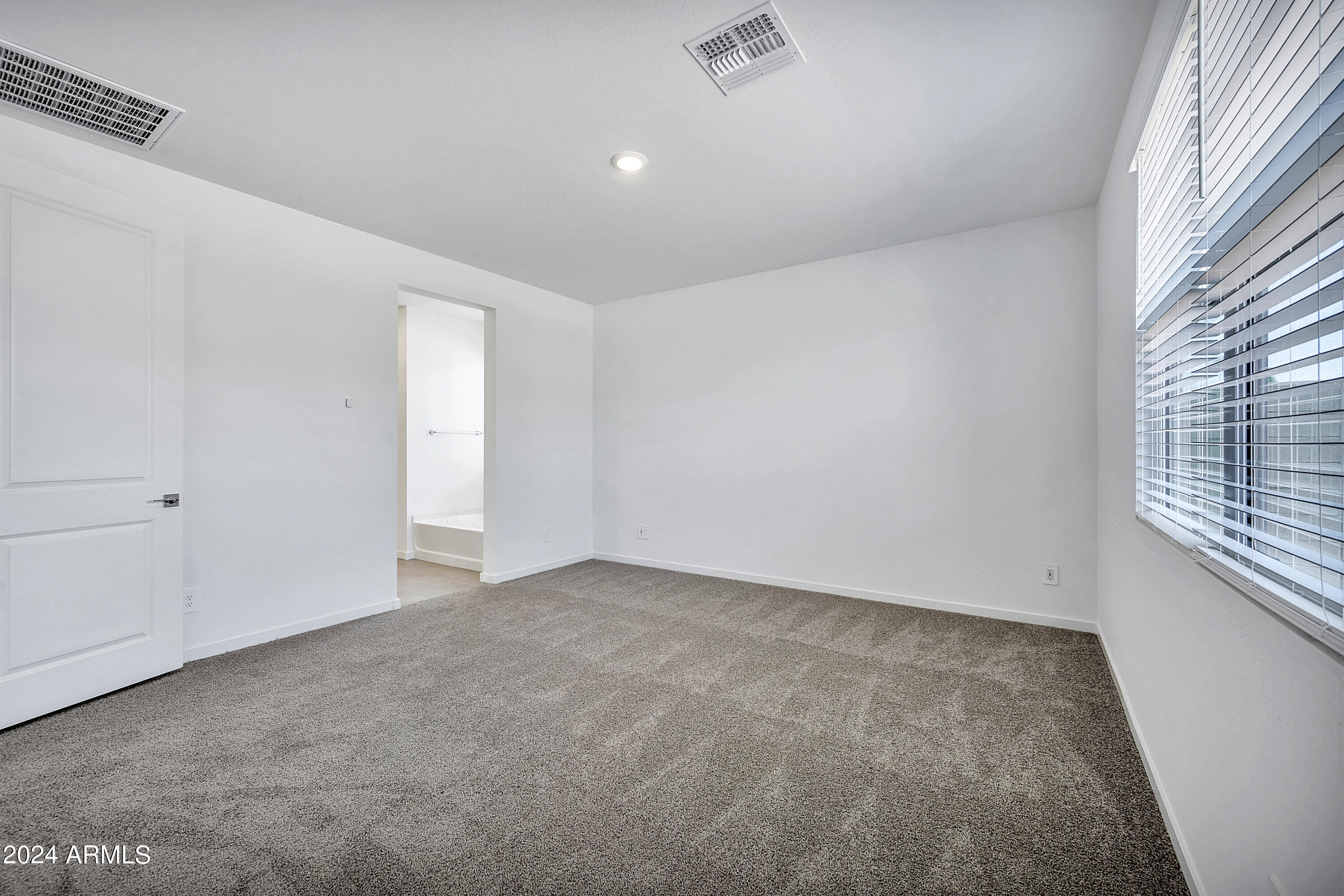 3104 E BEE Trail