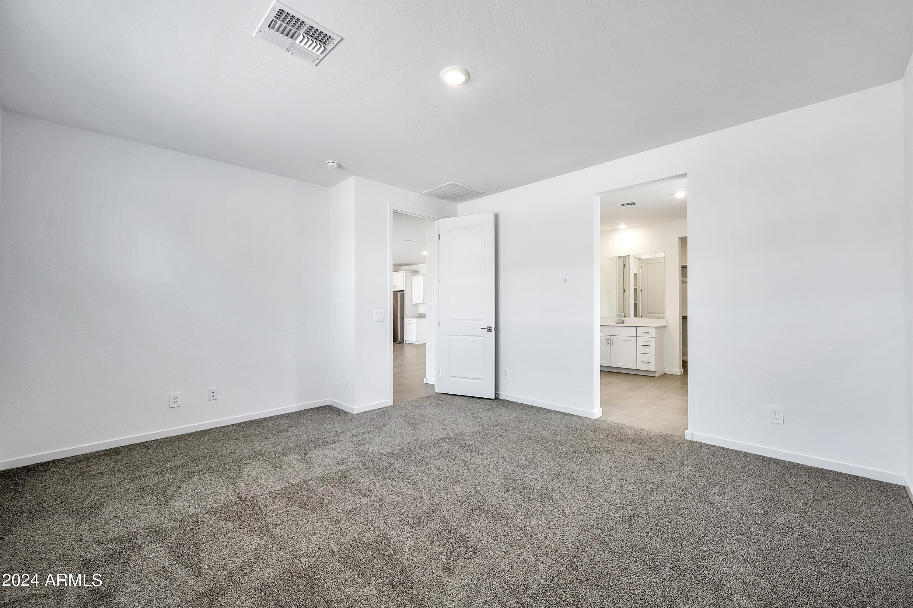 3104 E BEE Trail