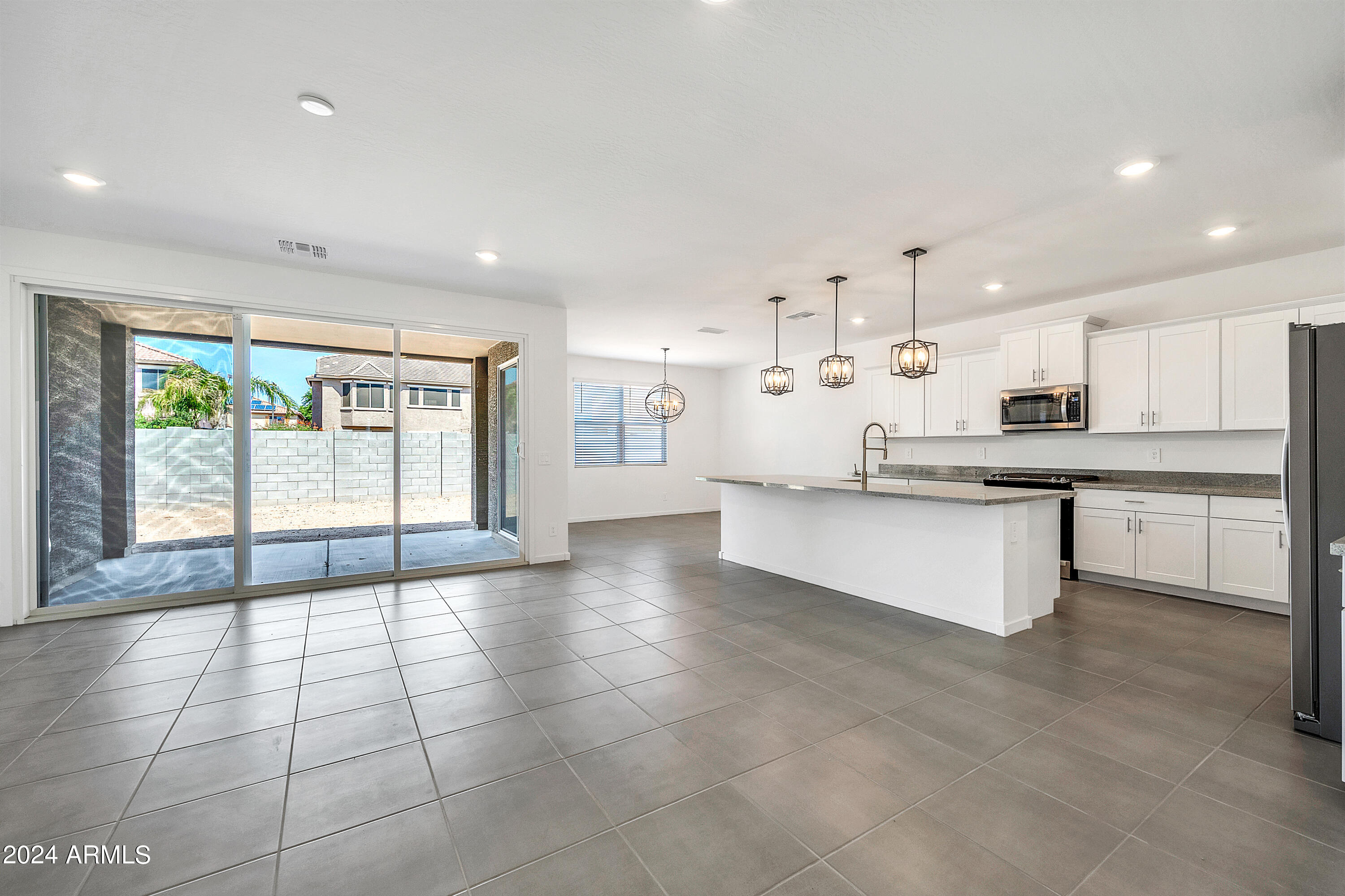 3104 E BEE Trail