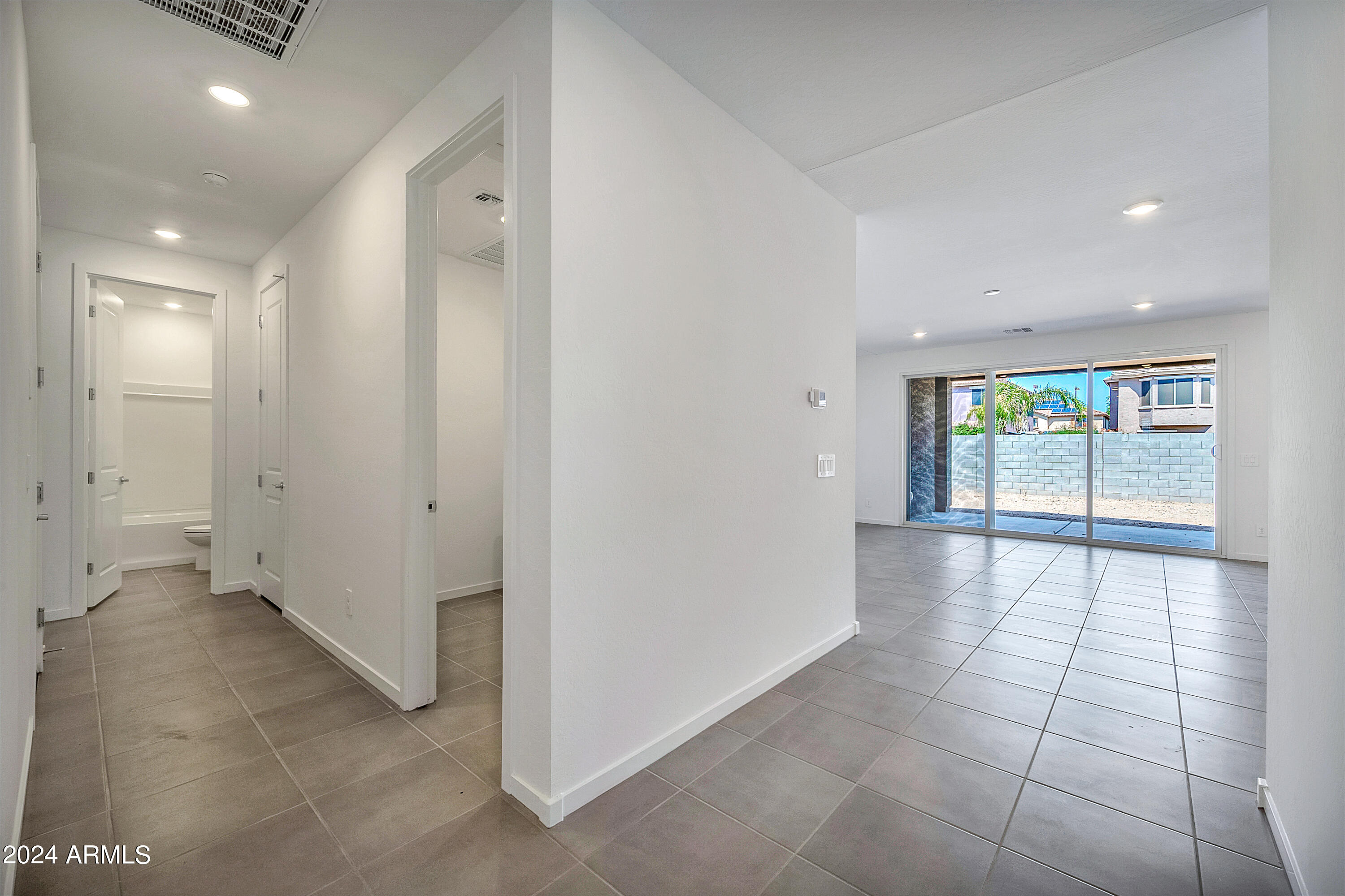 3104 E BEE Trail