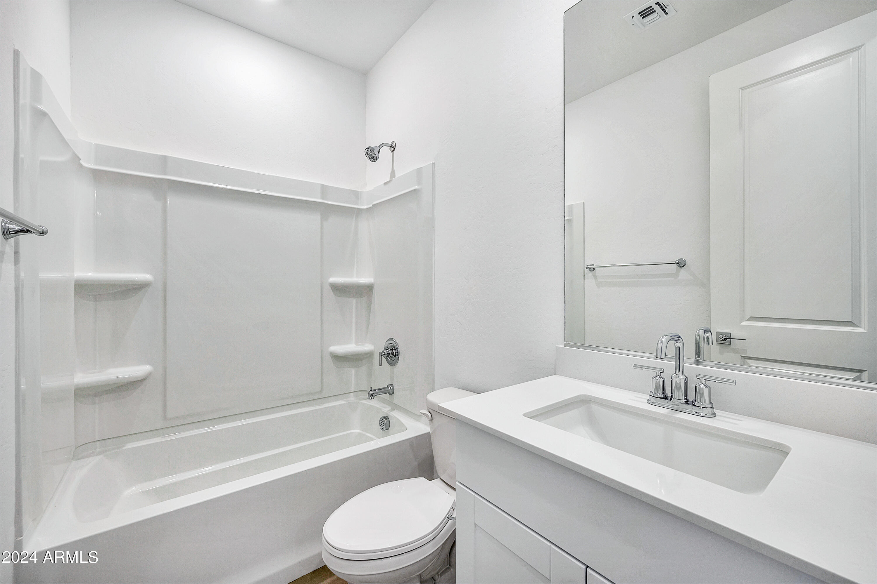 3104 E BEE Trail