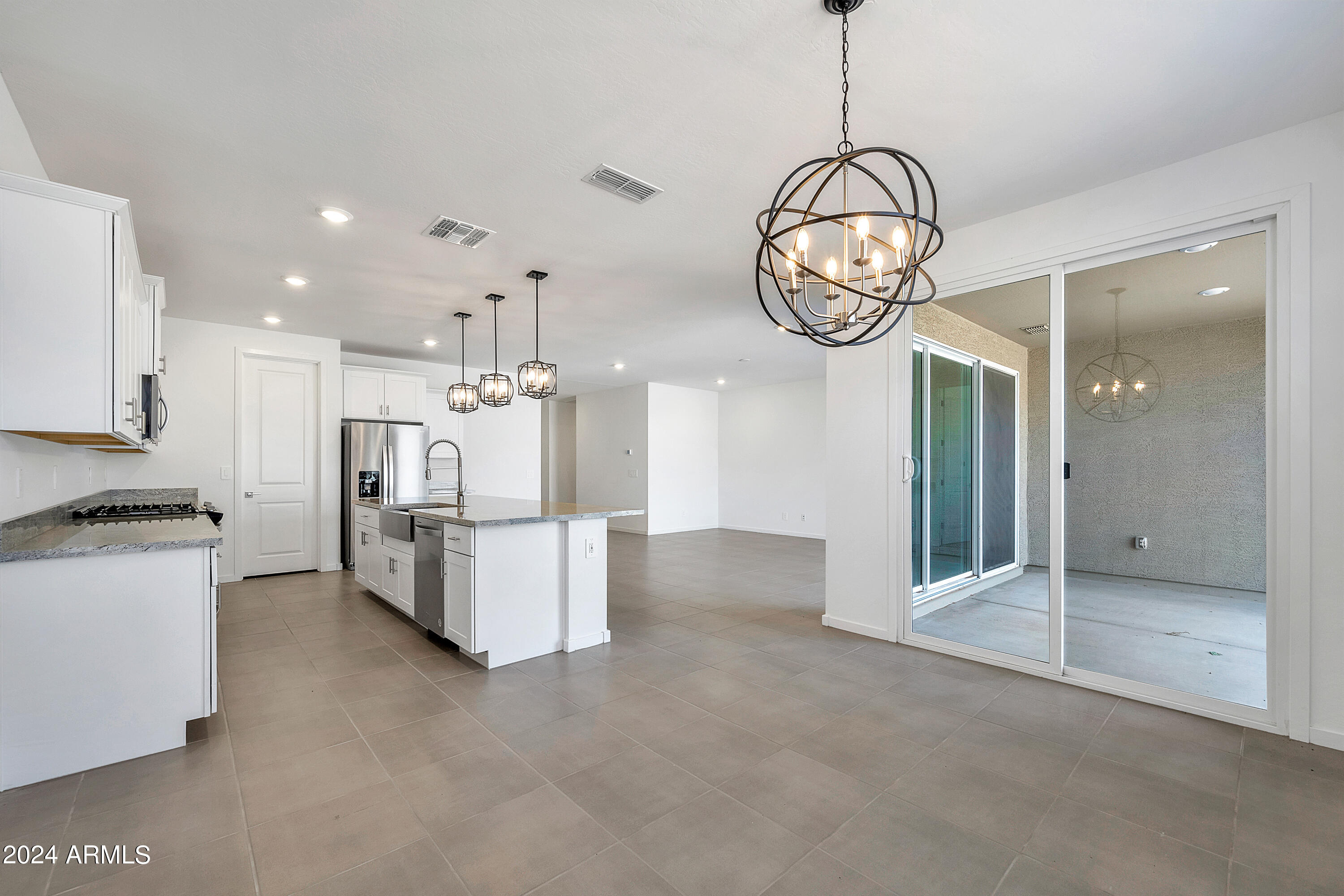 3104 E BEE Trail