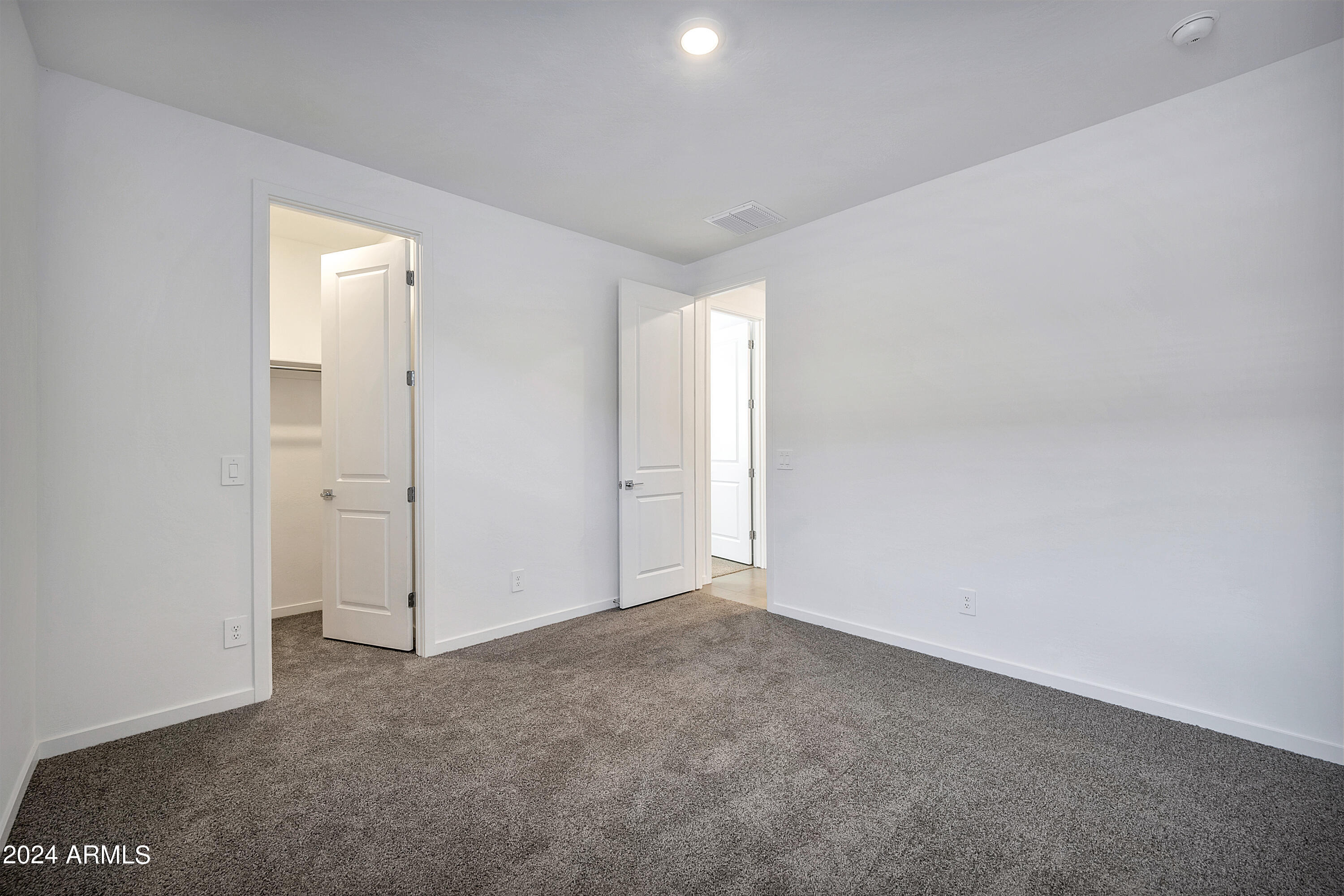 3104 E BEE Trail