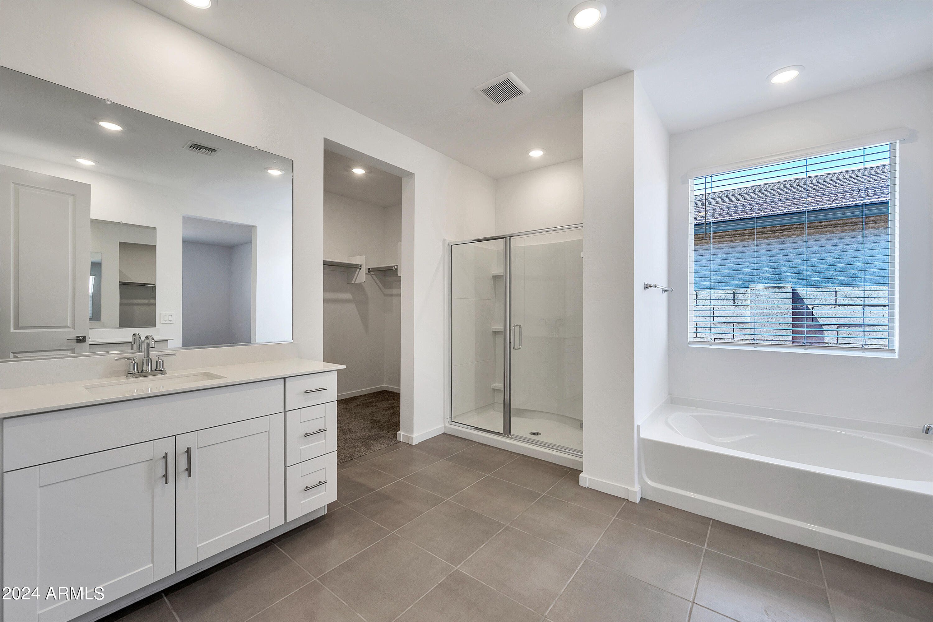 3104 E BEE Trail