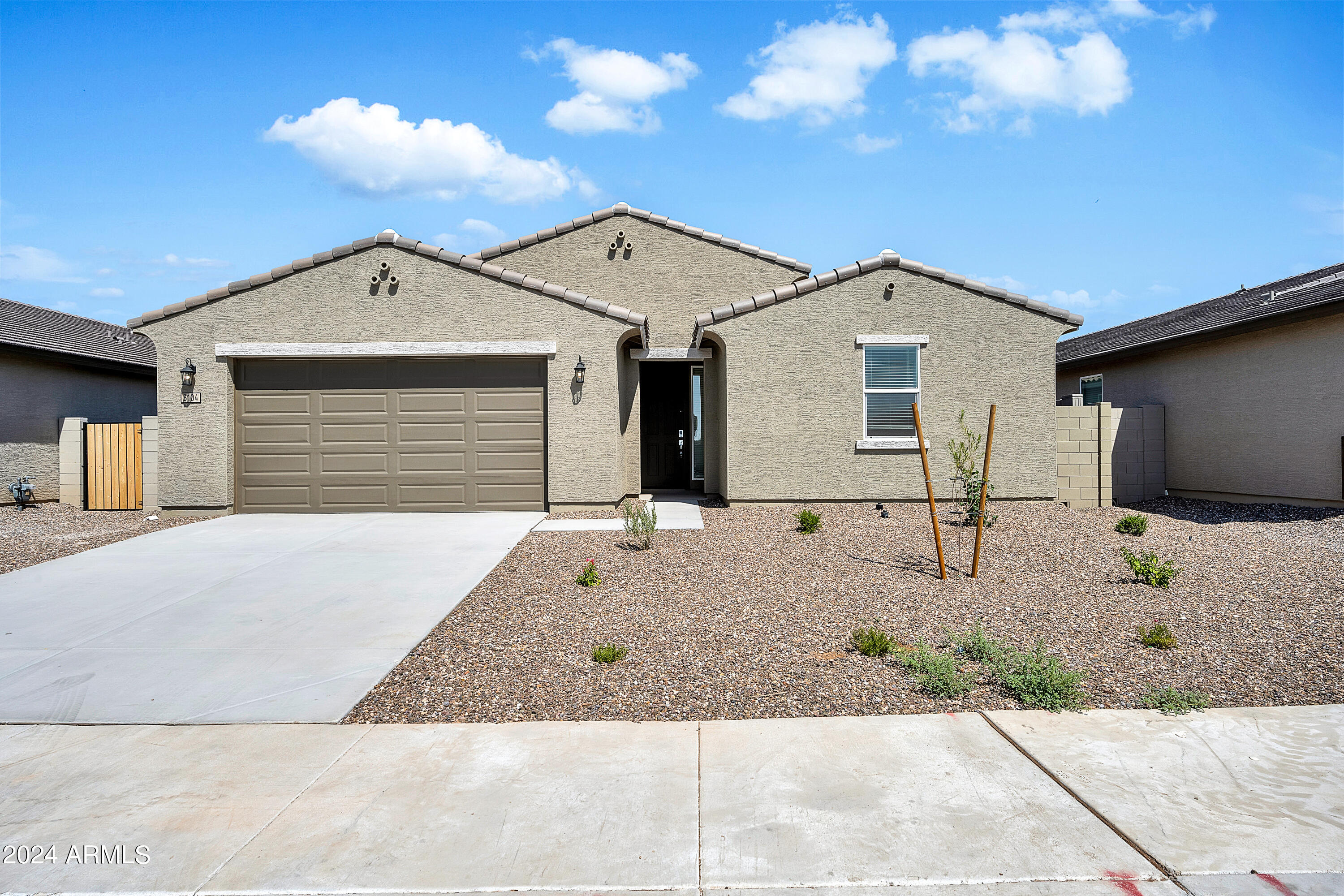 3104 E BEE Trail