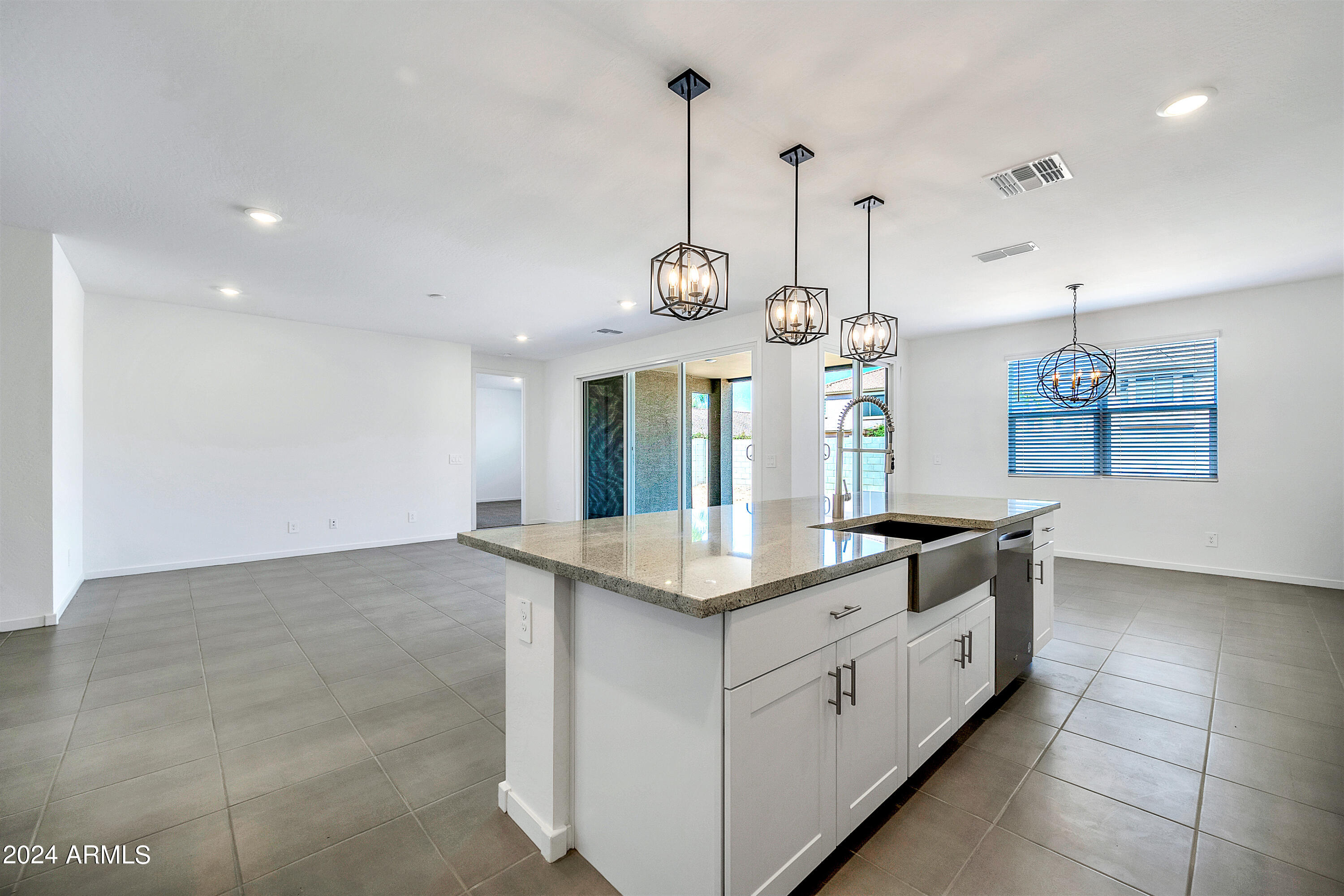 3104 E BEE Trail