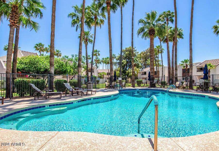 7350 N VIA PASEO DEL SUR, M208